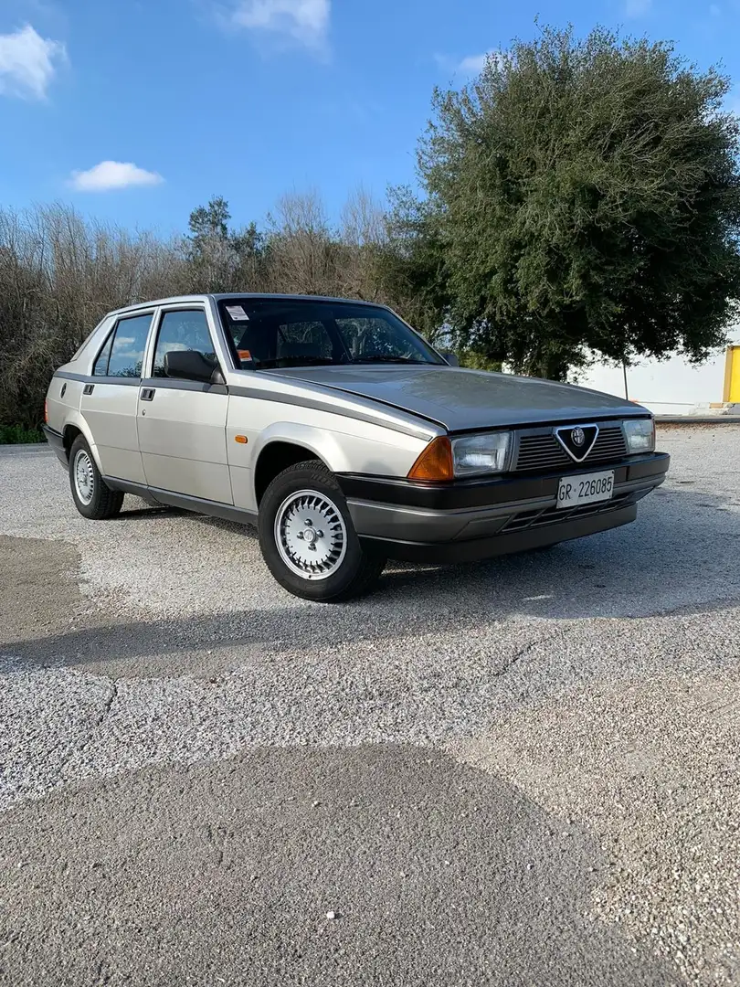 Alfa Romeo 75 1.6 - 1