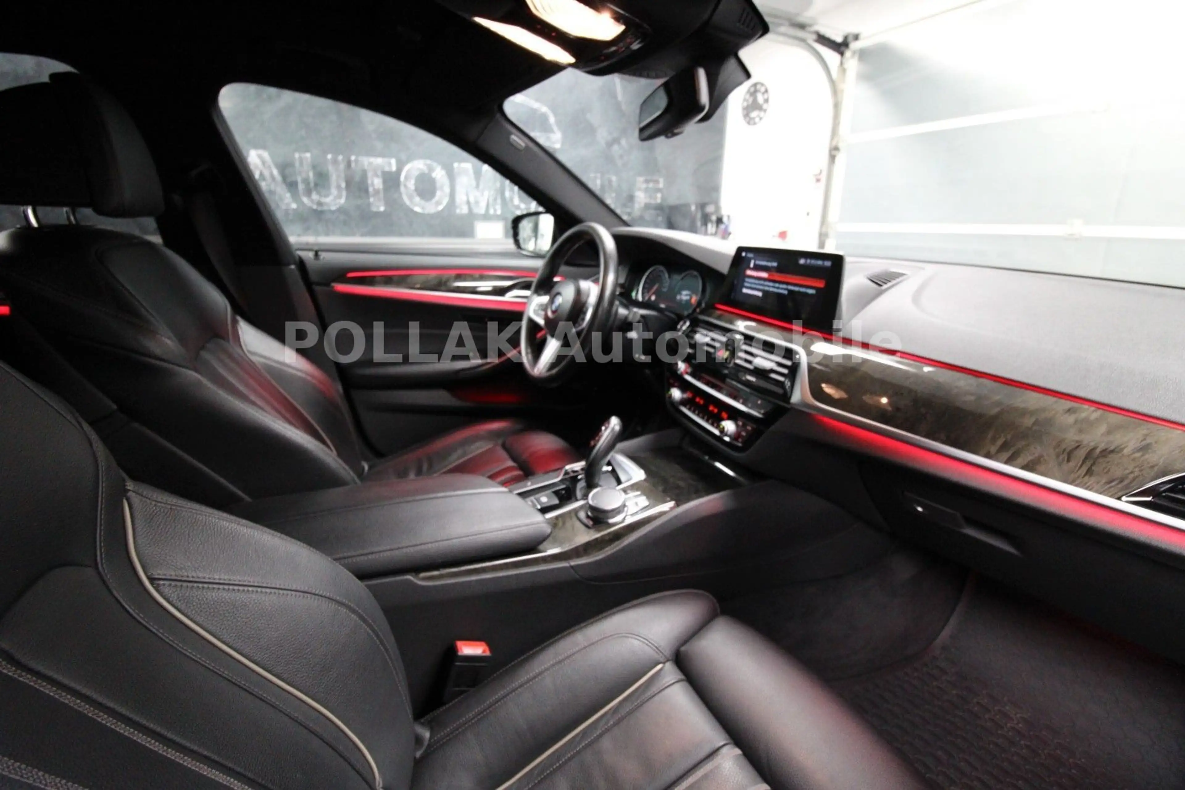 BMW 525 d Touring M Sport*LED*LEDER*NAVI*HEADUP*PANO* — photo 9