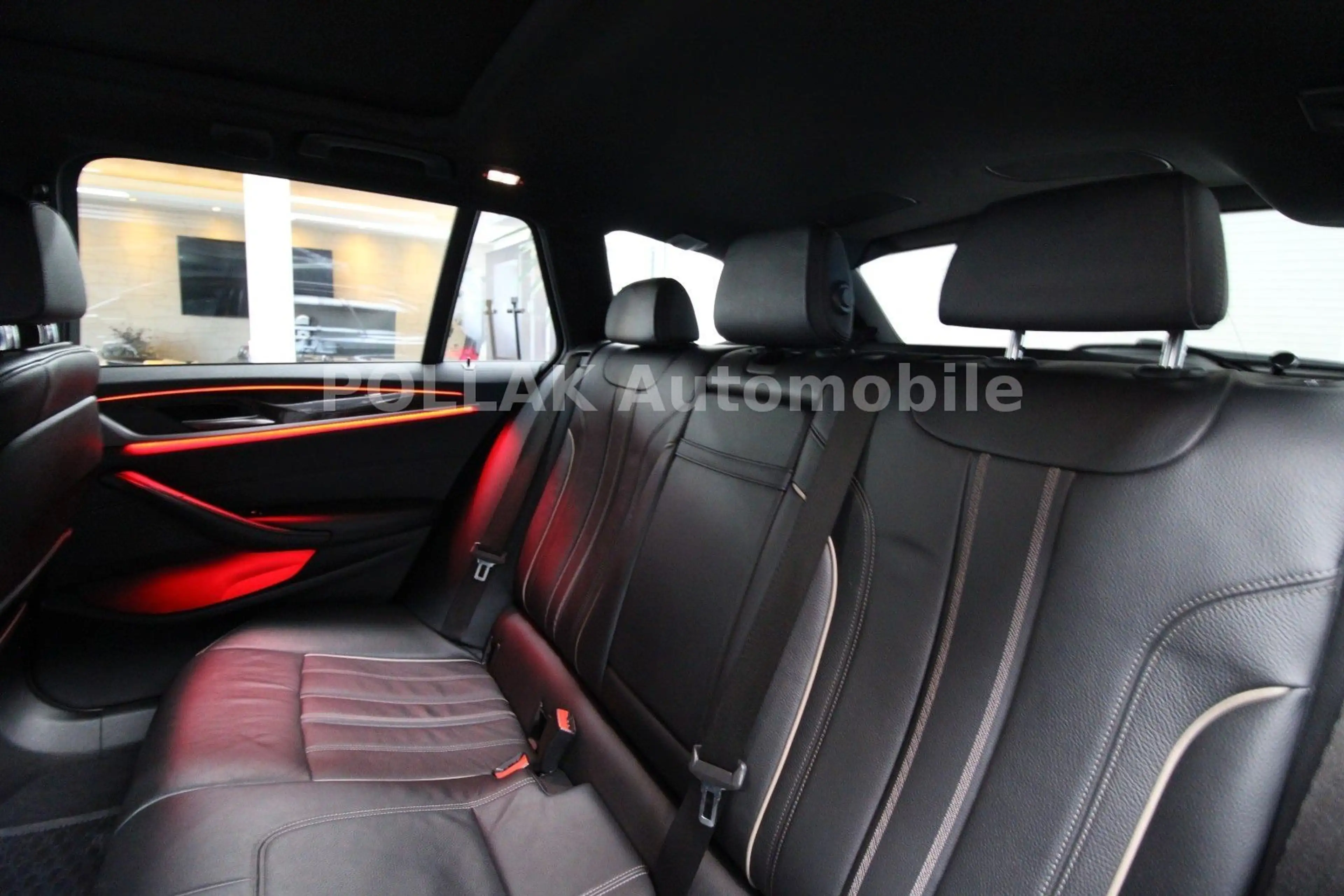 BMW 525 d Touring M Sport*LED*LEDER*NAVI*HEADUP*PANO* — photo 12