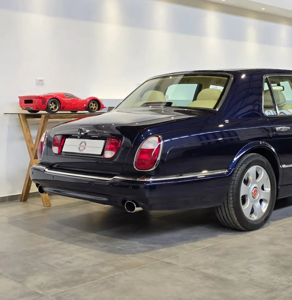 Bentley Arnage 6.8 Red Label, foto 2