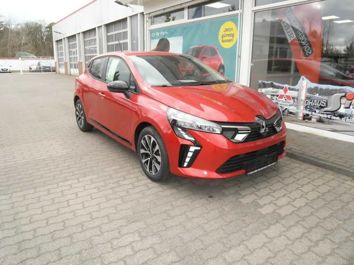 Mitsubishi Colt Plus Rouge - 2