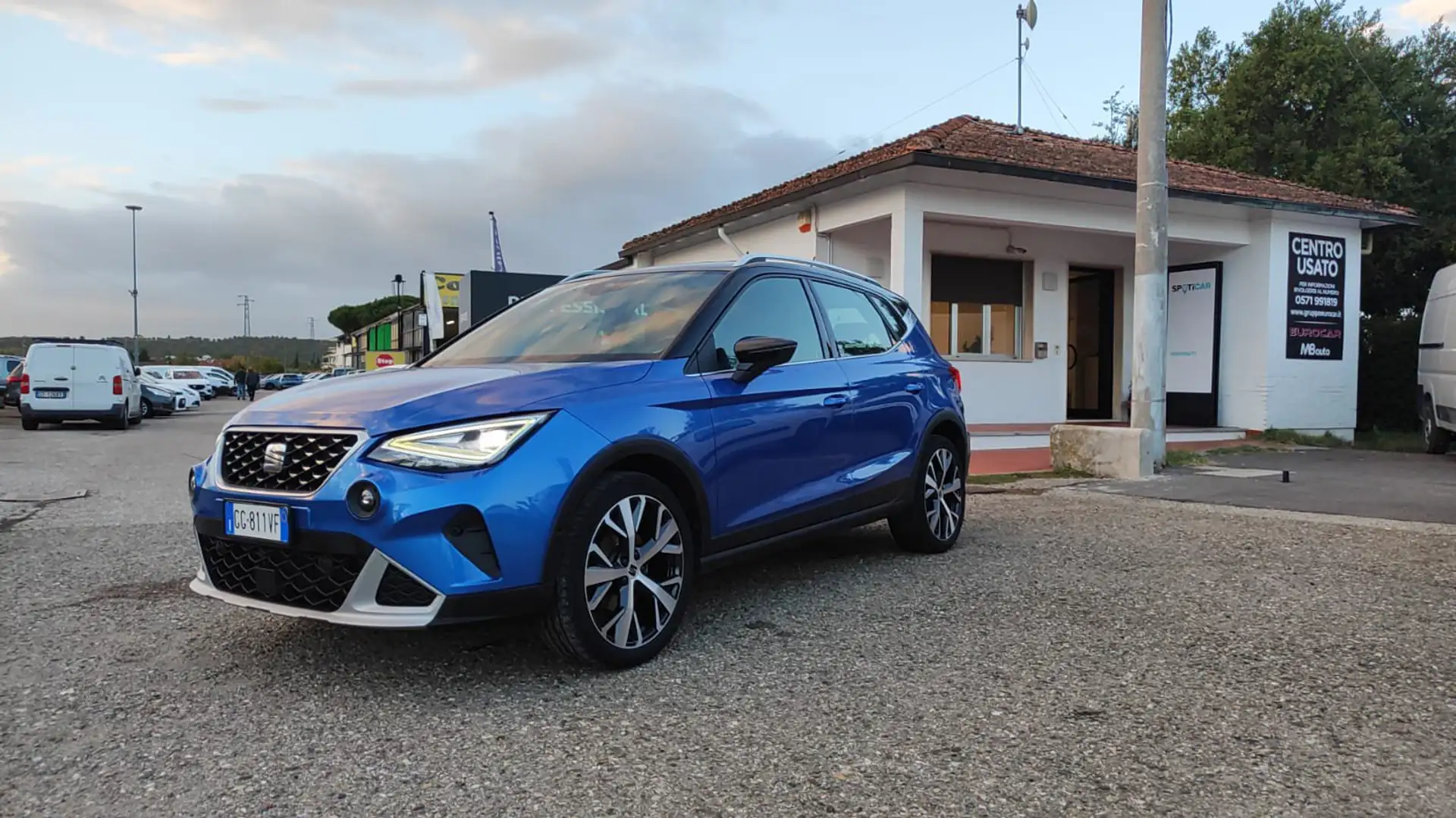 SEAT Arona Arona 1.0 TGI XPERIENCE Blu/Azzurro - 1