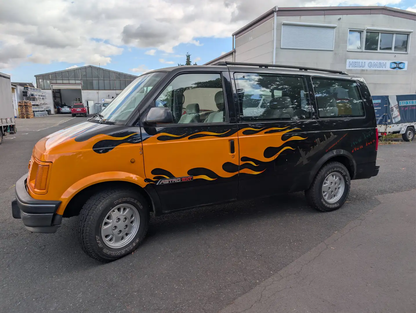 Chevrolet Astro Astro Van 2WD LT Schwarz - 2