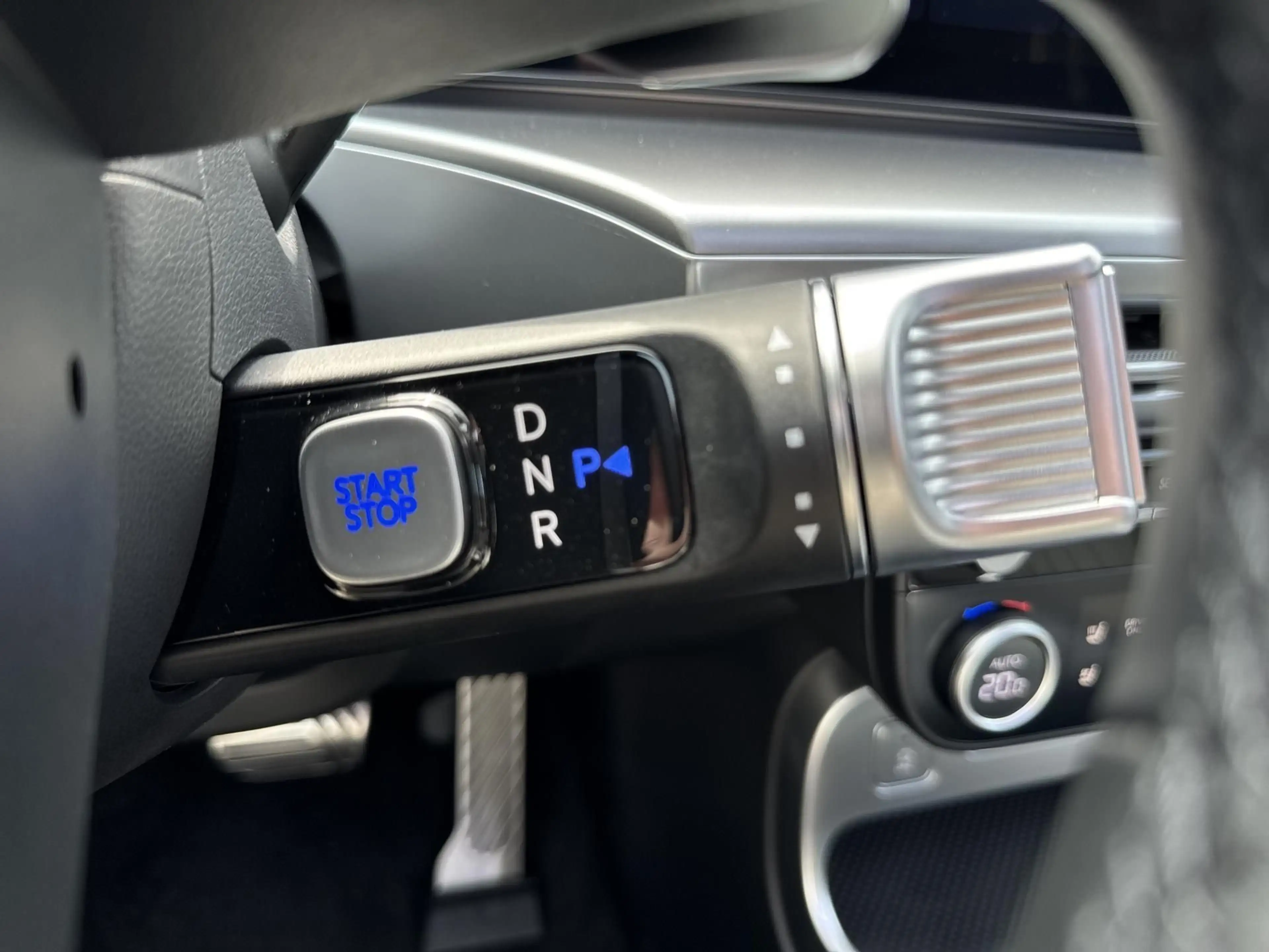 Hyundai IONIQ 9 226 kW 4WD Uniq — photo 12