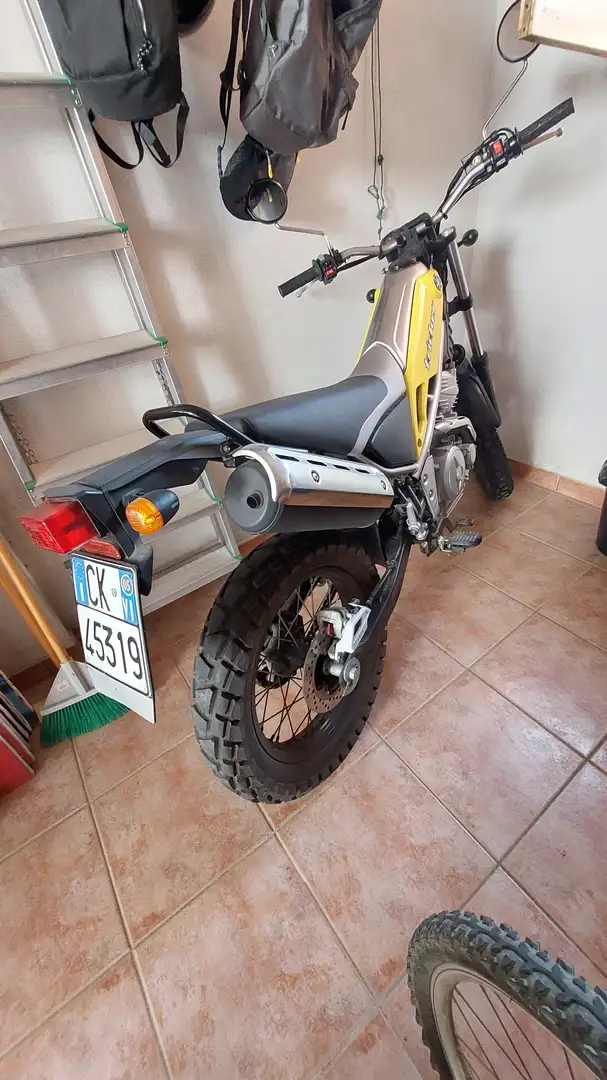 Yamaha Tricker 250 Giallo - 1