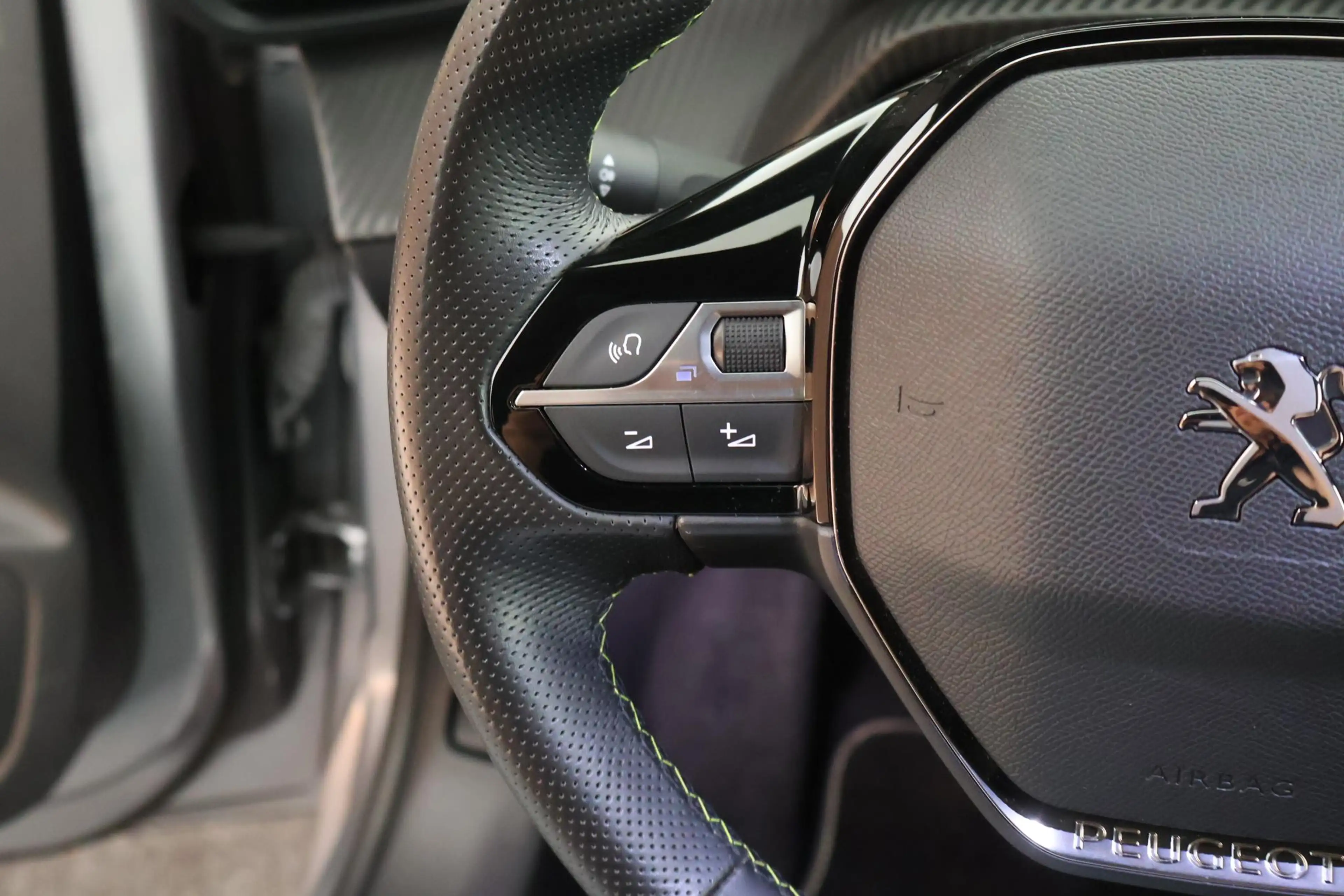 Peugeot e-208 EV GT 136pk 50 kWh SOH 91% Camera Navigatie Virtua — photo 16
