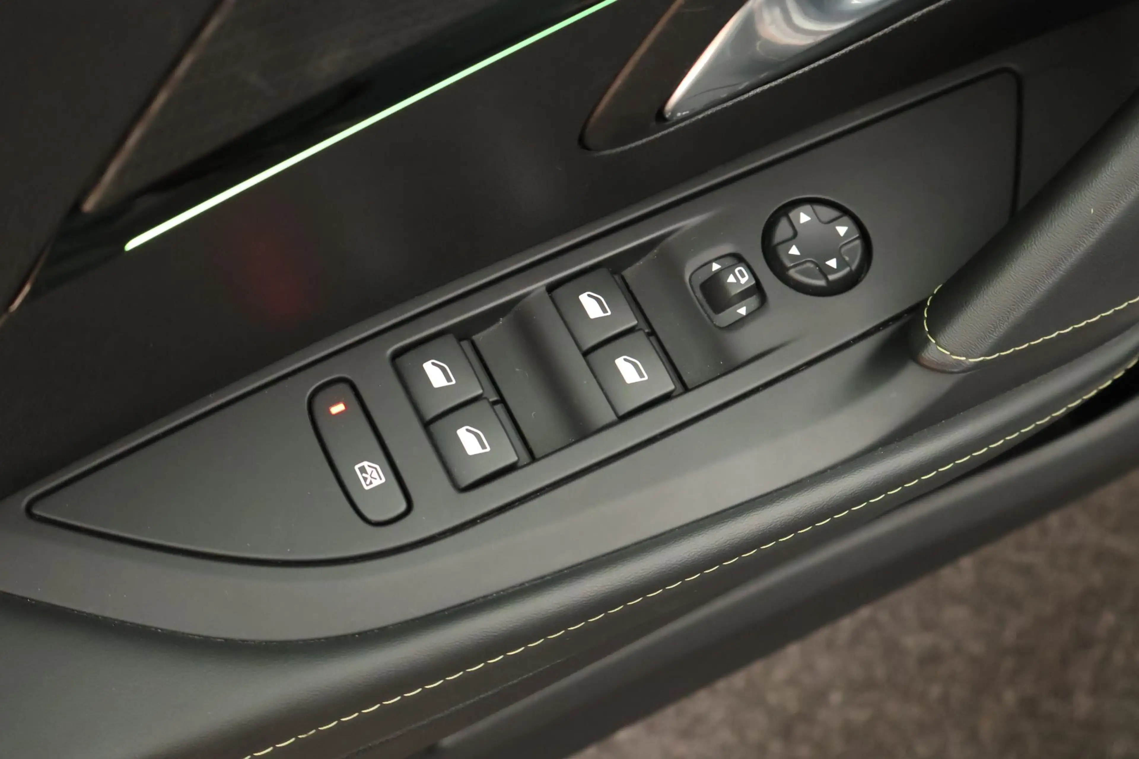 Peugeot e-208 EV GT 136pk 50 kWh SOH 91% Camera Navigatie Virtua — photo 14