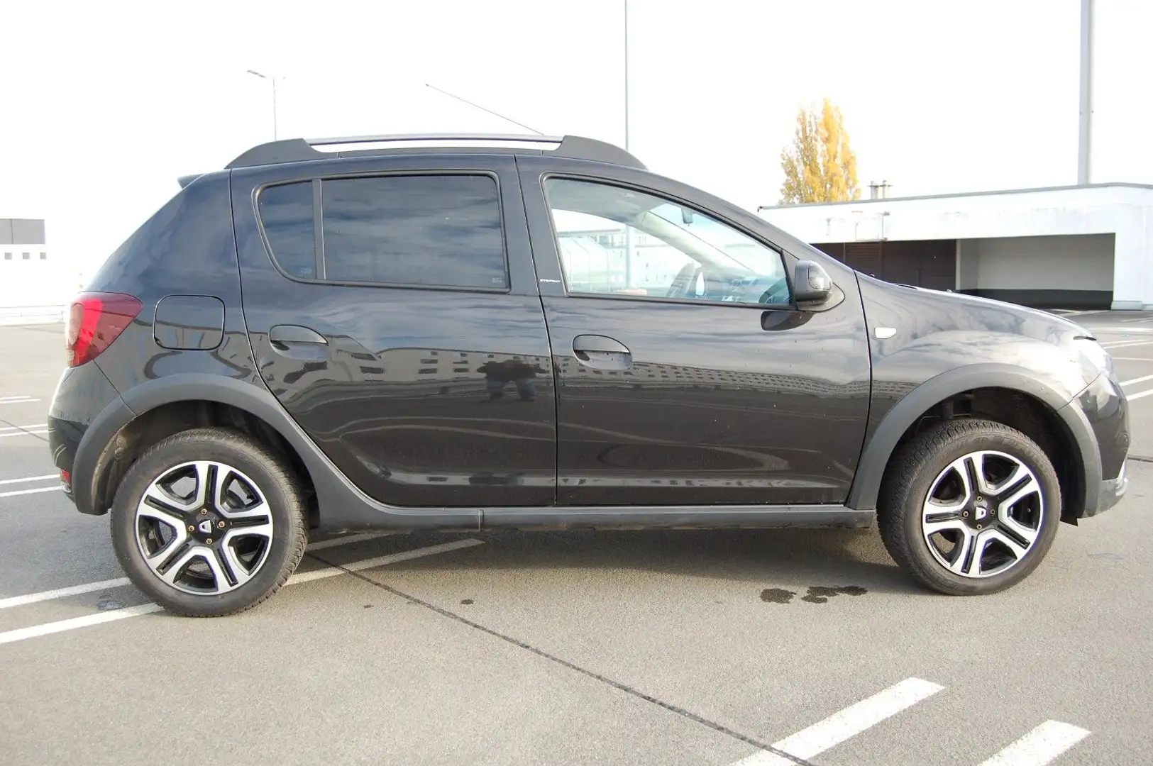 Dacia Sandero StepwayCelebrat,Automatik,48Tkm.Kamera Schwarz - 2