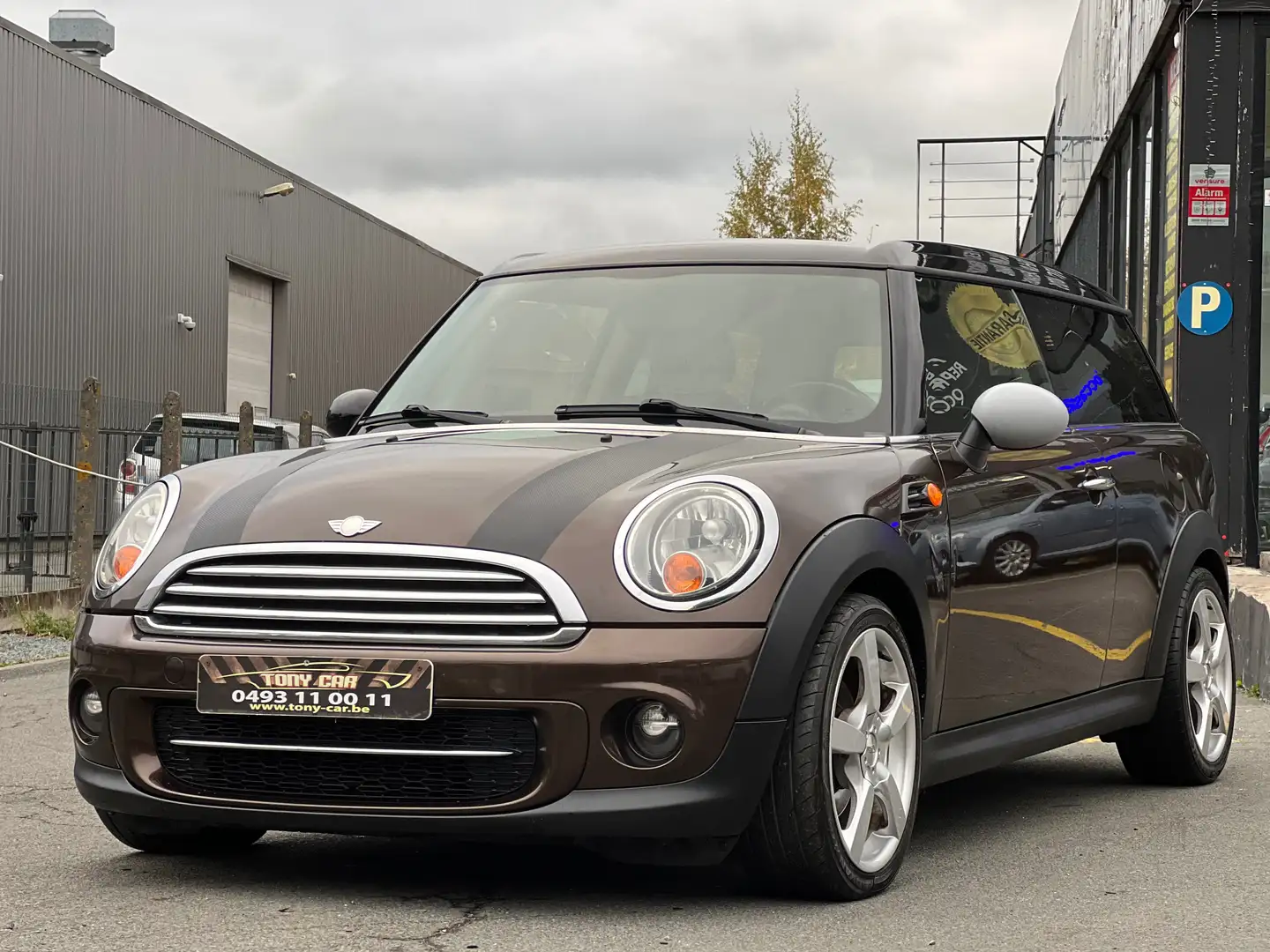 MINI Cooper D Clubman Mini Clubman 1.6 D Cooper*CLIMA*CUIR*JANTES* Bruin - 2