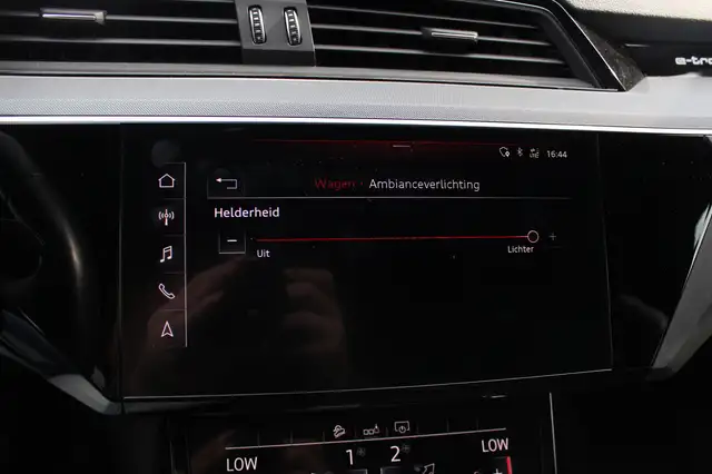 Audi E-Tron view 27