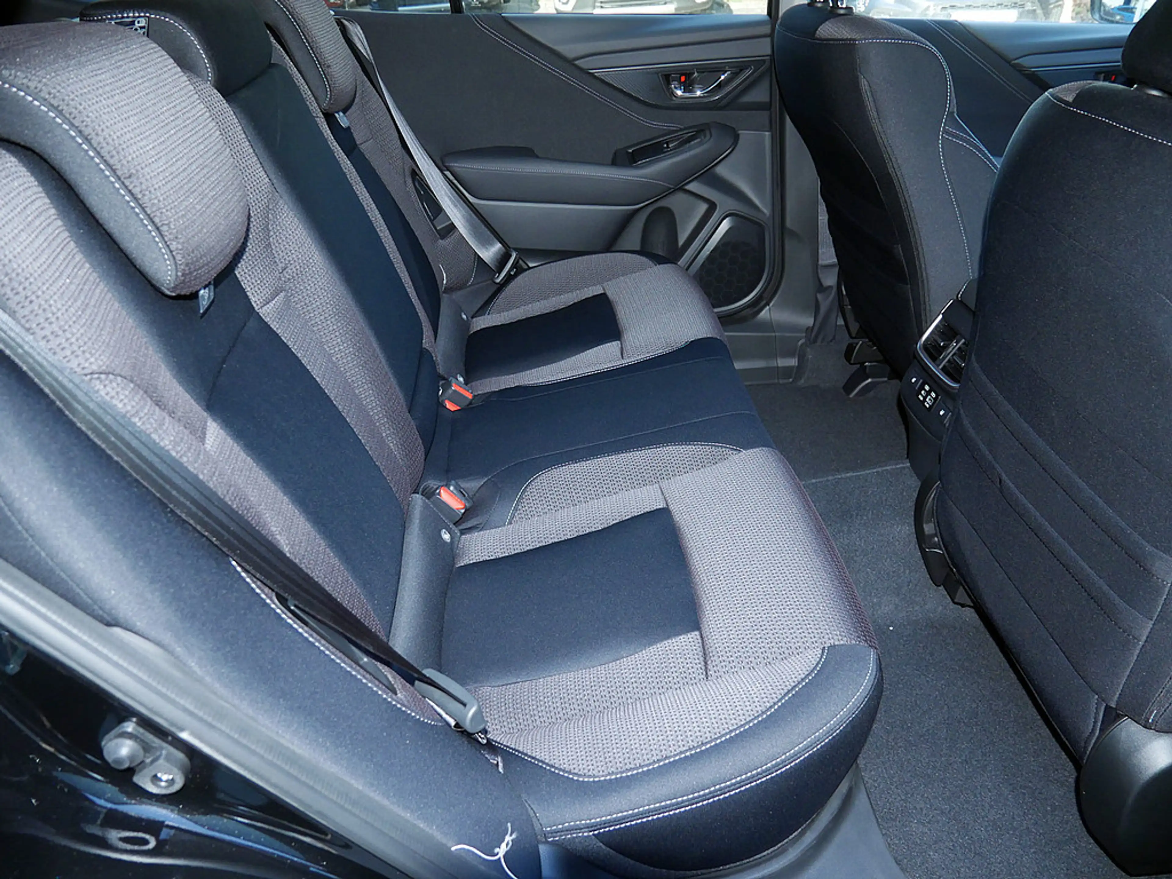 Subaru OUTBACK 2.5i Active SHZ KAMERA NAVI ACC LED — photo 10