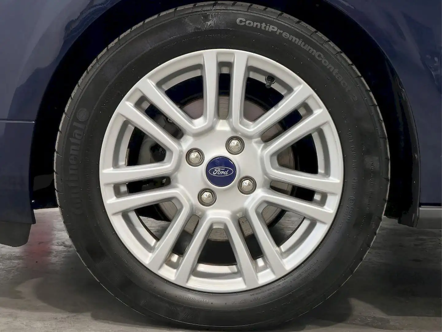 Ford Tourneo Courier 1.5TDCi Trend 100 Azul - 2