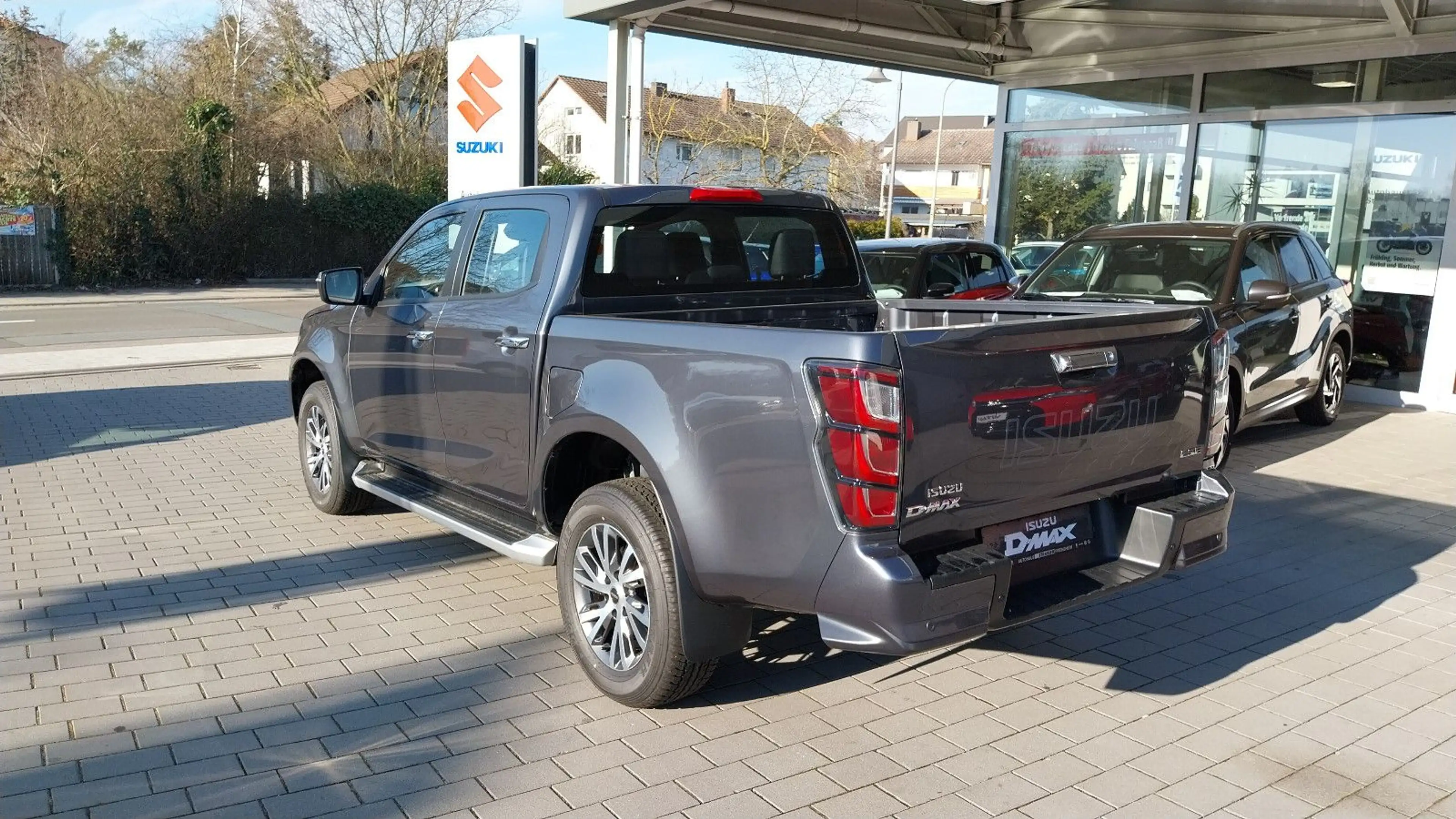 Isuzu D-Max Double Cab 4x4 LSE A/T Facelift 2025 — photo 4