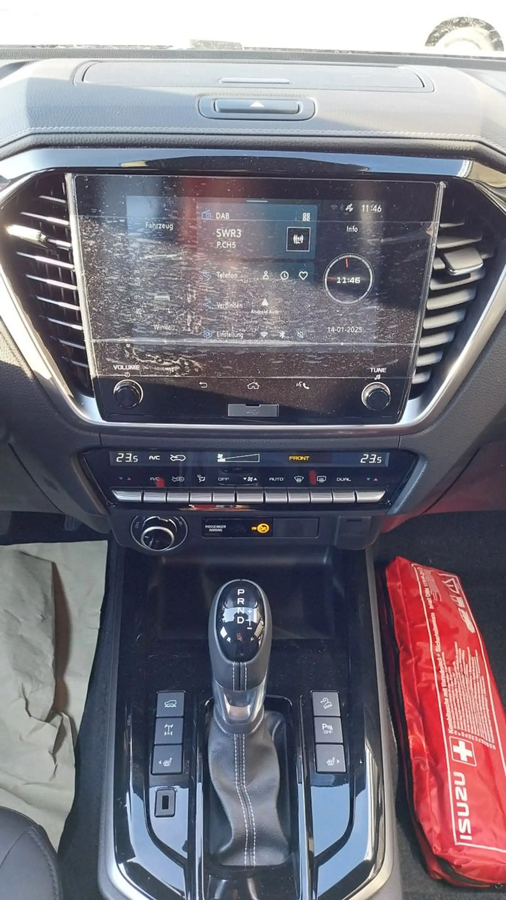 Isuzu D-Max Double Cab 4x4 LSE A/T Facelift 2025 — photo 12