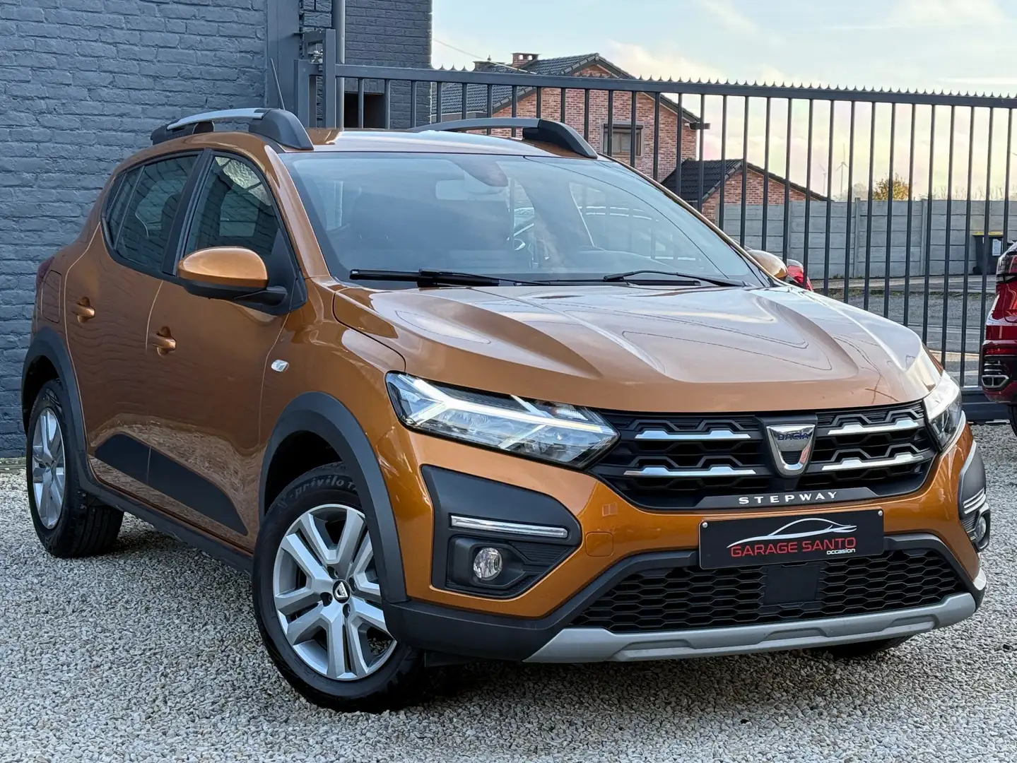 Dacia Sandero Sandero Stepway 1.0 TCe Stepway /CarPlay/Led/Gar./ Oranje - 2