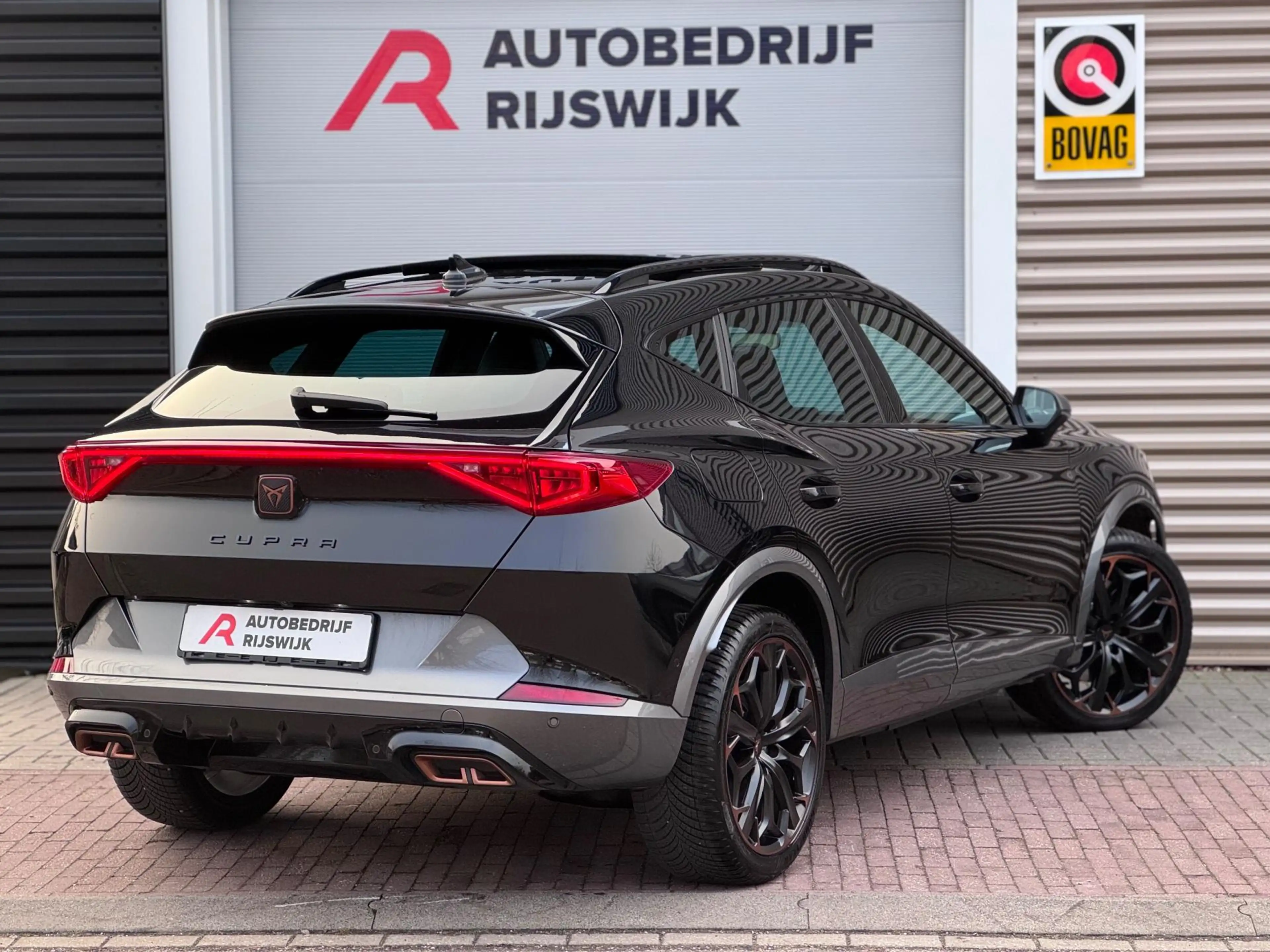 CUPRA Formentor 1.4 e-Hybrid VZ Performance Pano/Memory/360 — photo 4