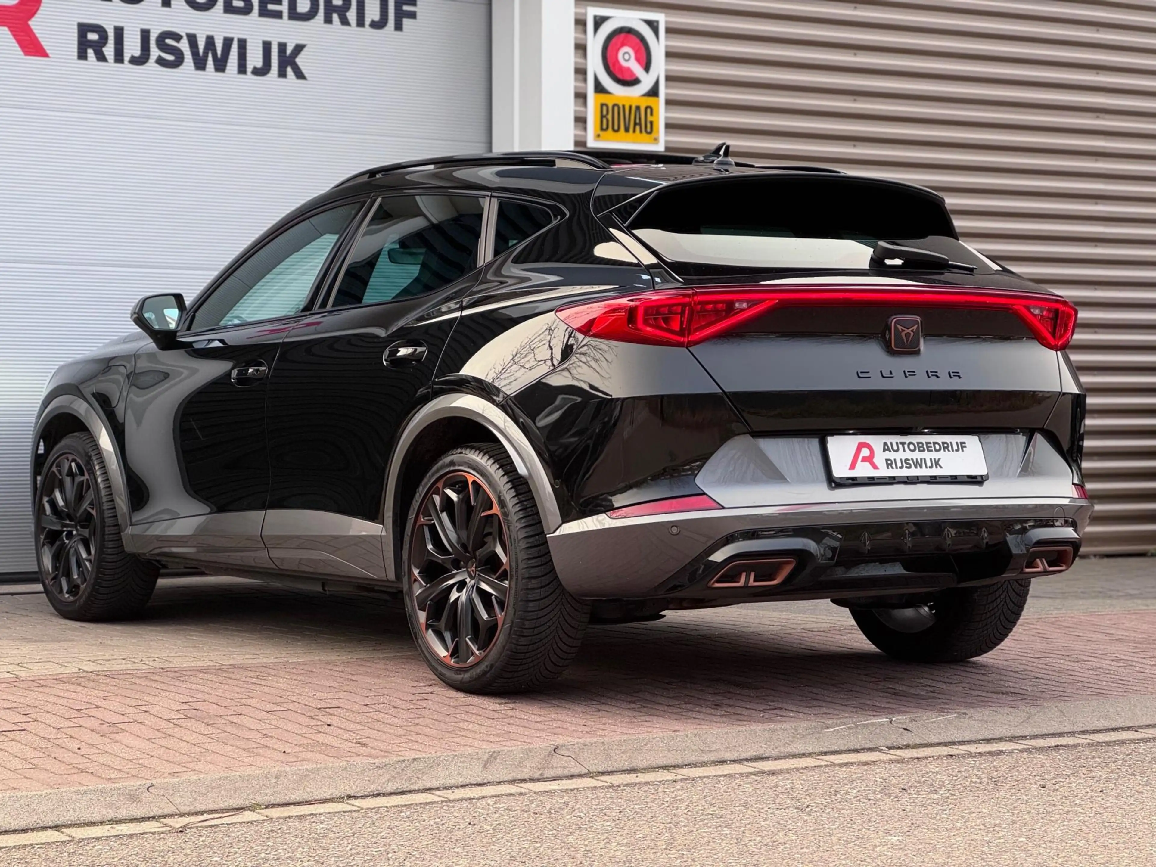 CUPRA Formentor 1.4 e-Hybrid VZ Performance Pano/Memory/360 — photo 9