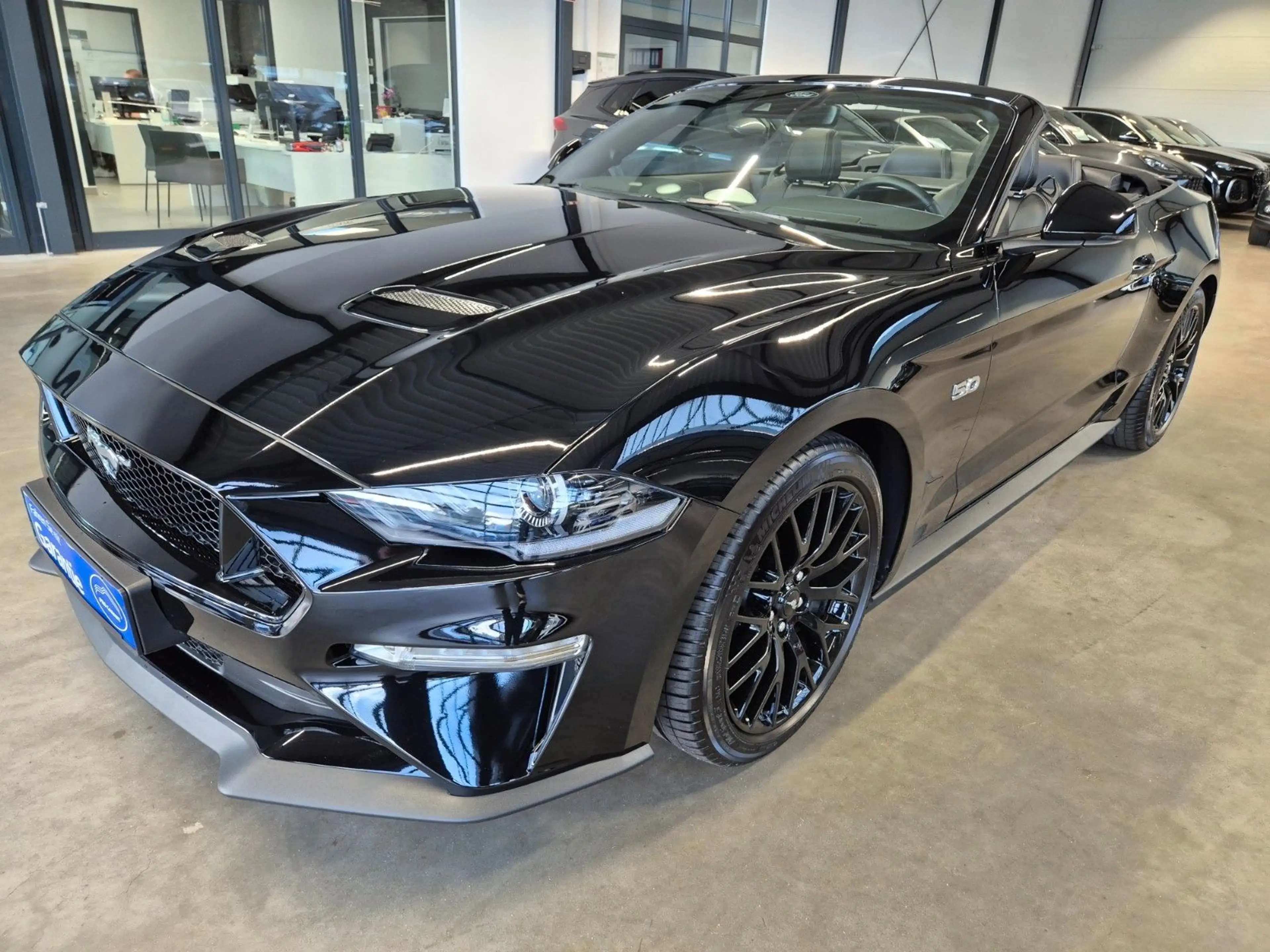 Ford Mustang MUSTANG GT 5.0 CABRIO SCHALTER LEDER B&O DEUTSCH — photo 9