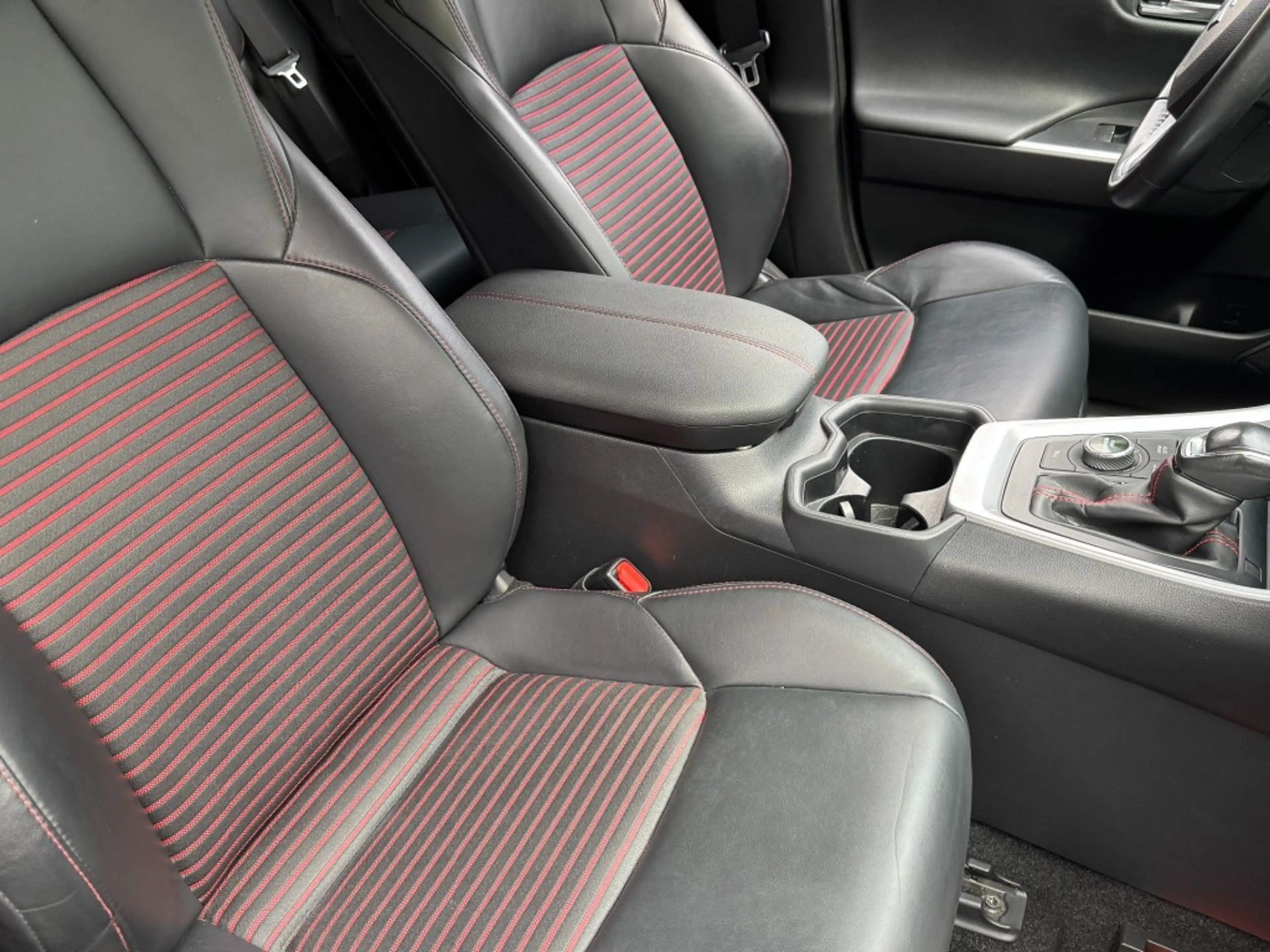 Suzuki Across 2.5 Stijl Plug inn Hybrid 4WD - Trekhaak / Treepla — photo 31