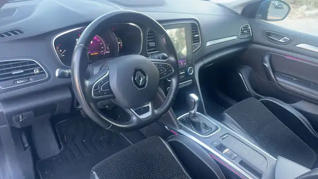 Renault Megane view 8