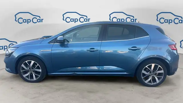 Renault Megane view 2