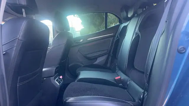 Renault Megane view 9