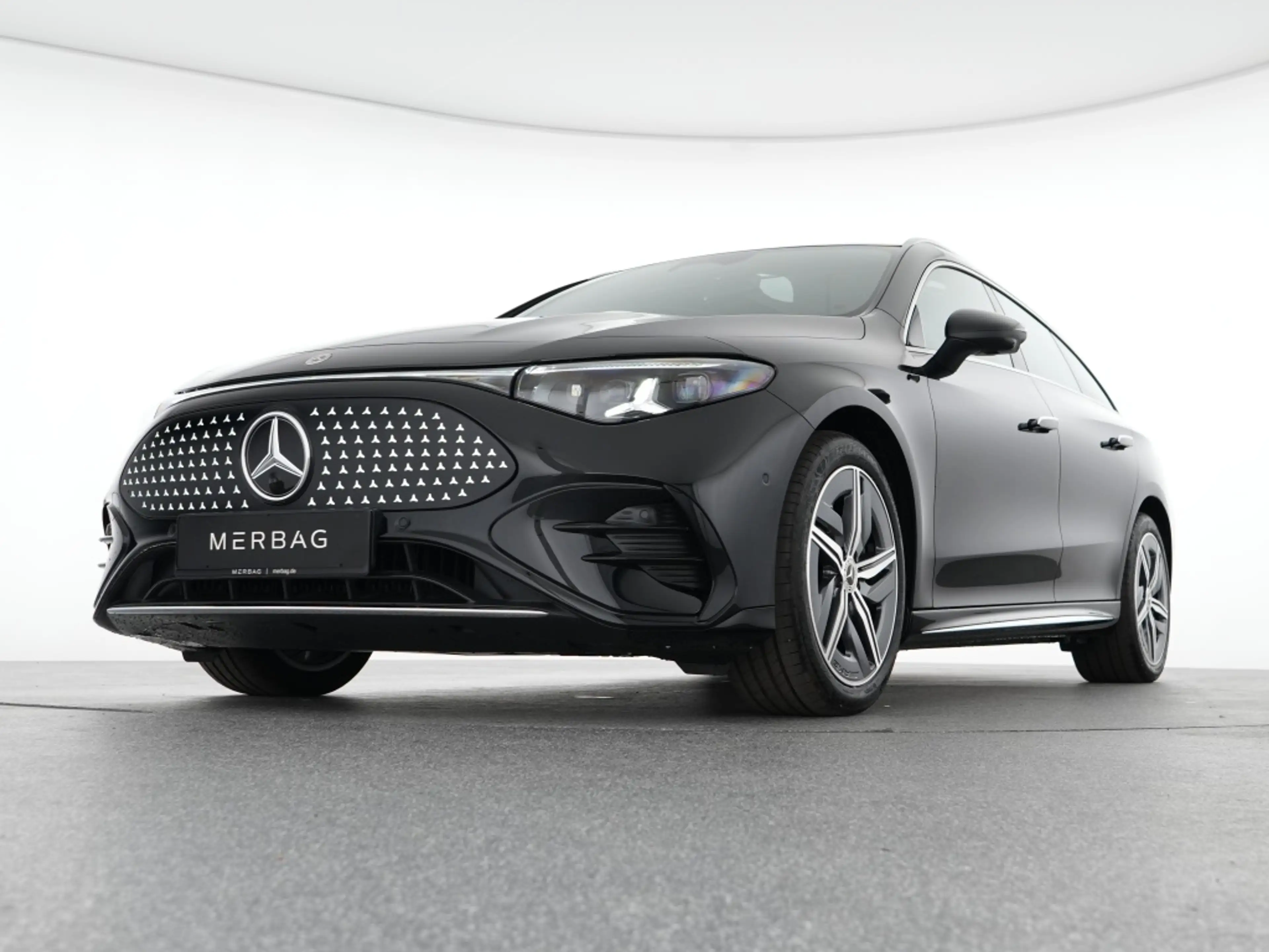 Mercedes-Benz CLA 250 + SB AMG Line Pano Memory Winter Memory — photo 8
