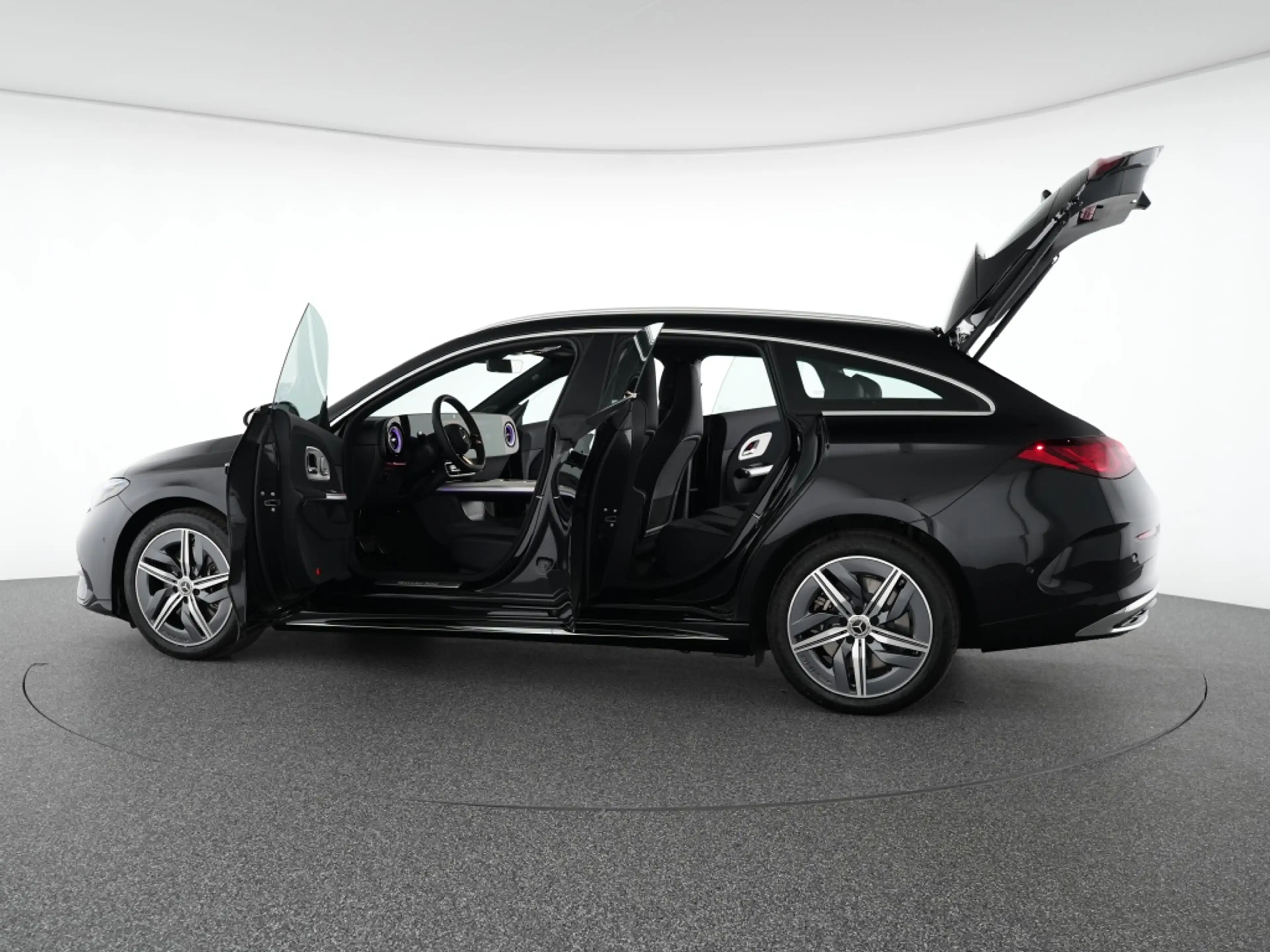 Mercedes-Benz CLA 250 + SB AMG Line Pano Memory Winter Memory — photo 14