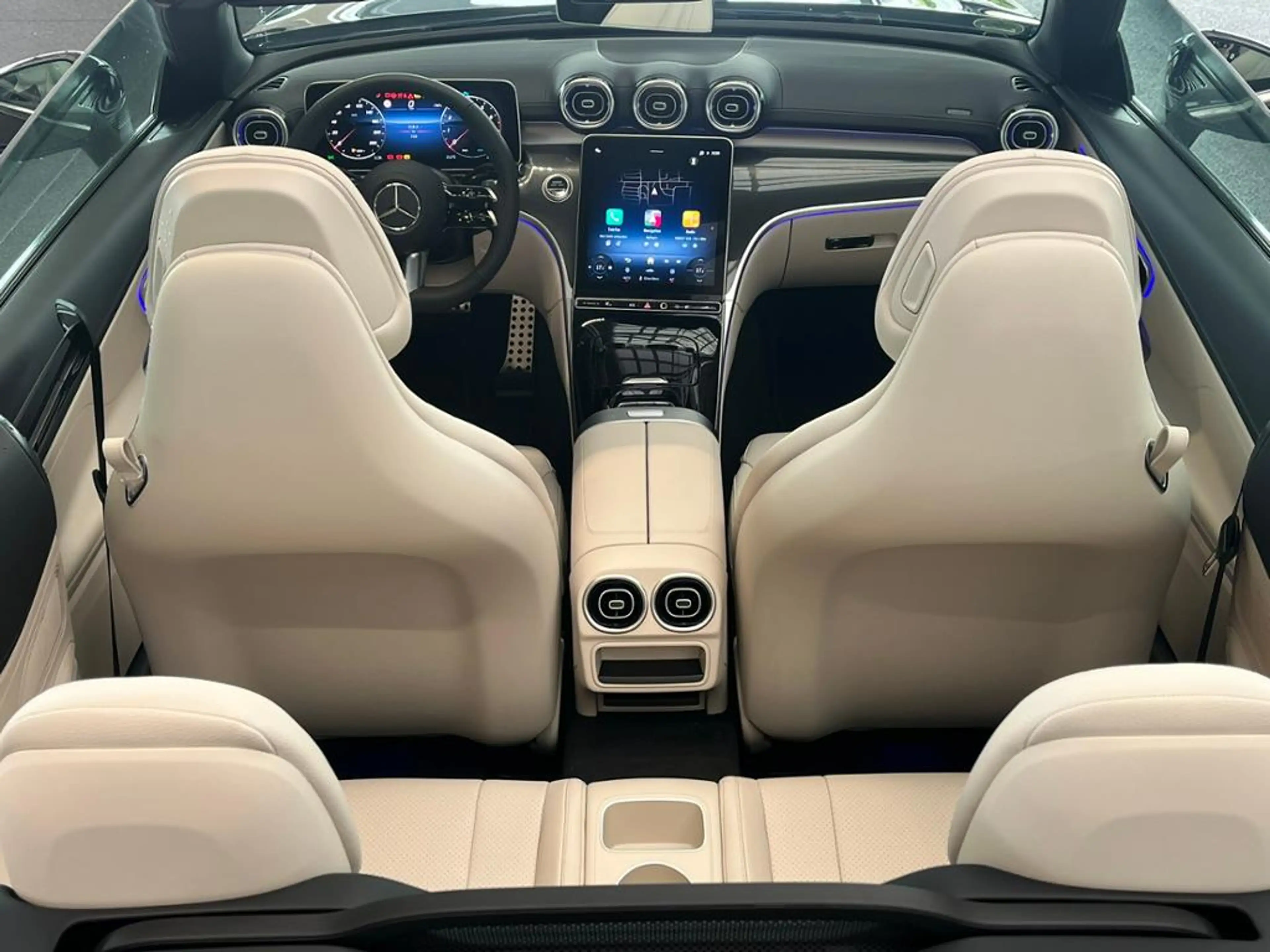 Mercedes-Benz CLE 180 Cabrio AMG+AHK+20"+AIRSCARF+AIRCAP+360°+ — photo 12
