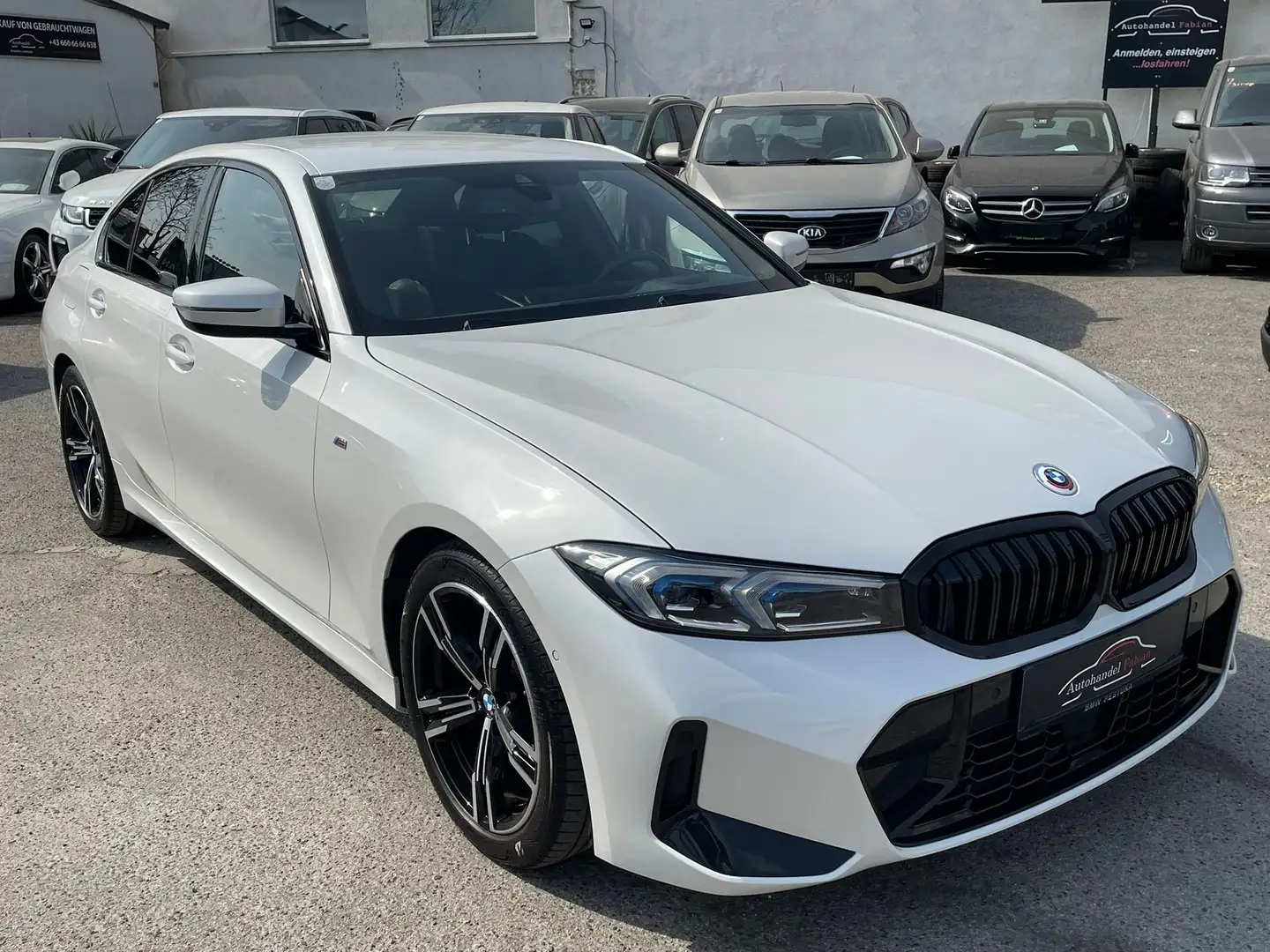 BMW 318 318 d **M Sport** Autom. BESTZUSTAND topAusstattng Weiß - 1