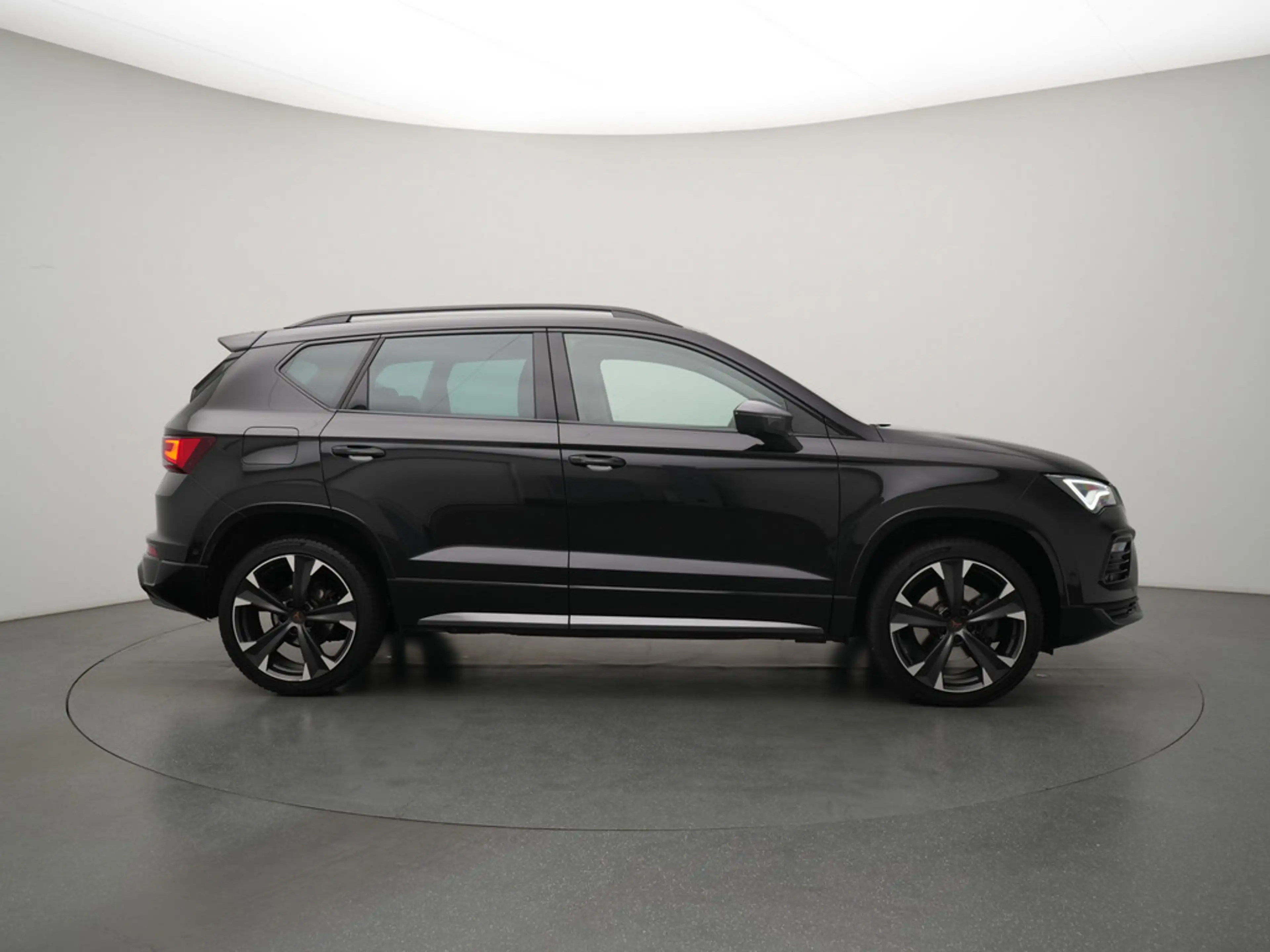 CUPRA Ateca CARPLAY ACC AHK NAVI KAM SHZ LED PDC — photo 3