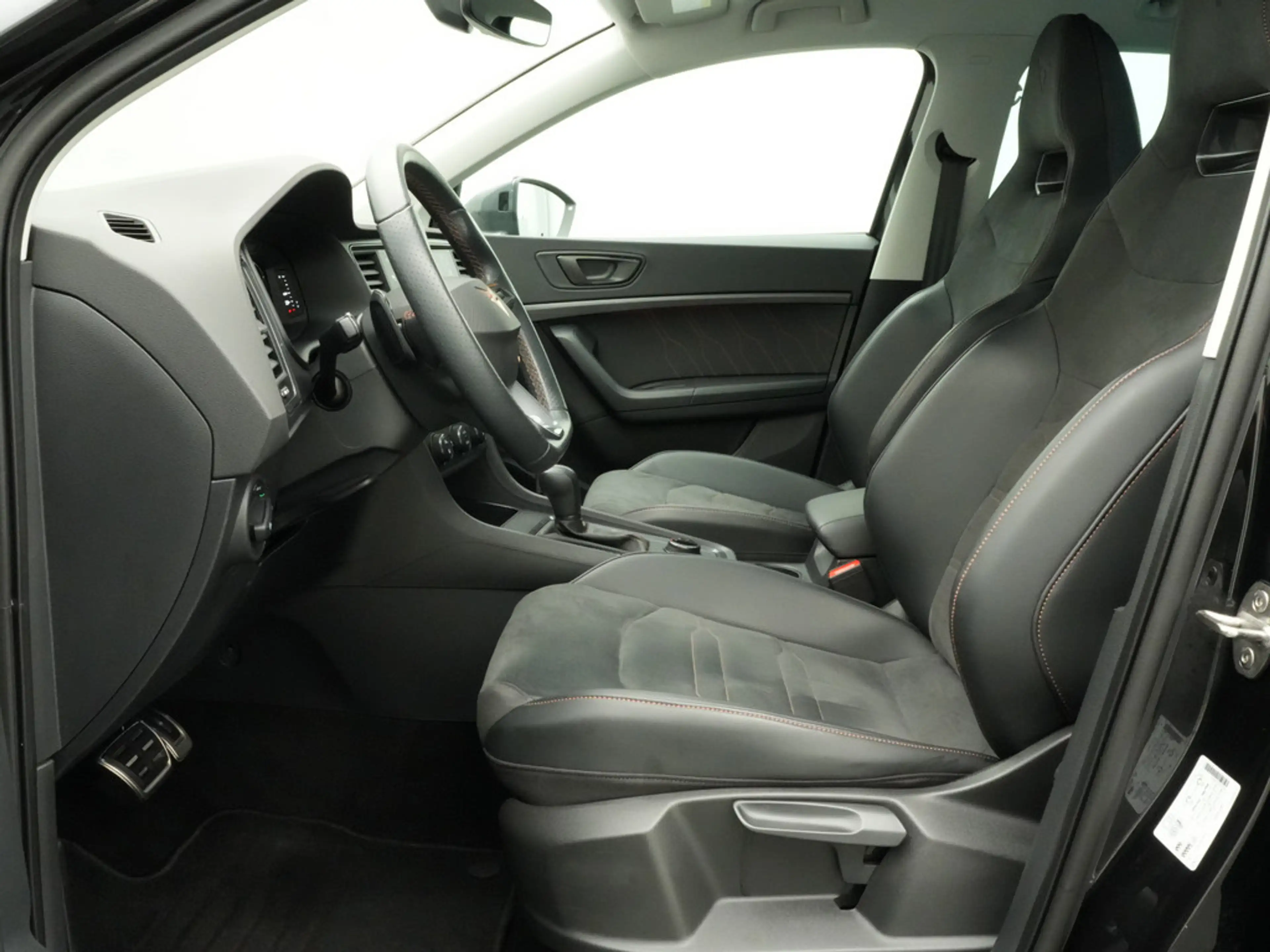 CUPRA Ateca CARPLAY ACC AHK NAVI KAM SHZ LED PDC — photo 11