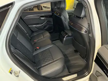 Annonce voiture d'occasion Audi S8 - CARADIZE