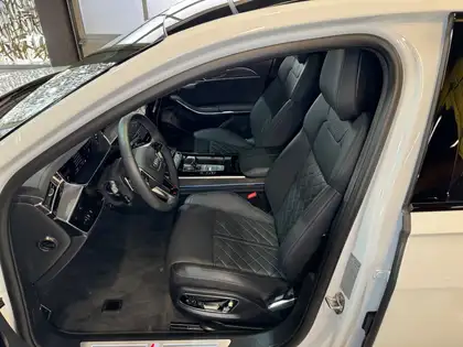 Annonce voiture d'occasion Audi S8 - CARADIZE
