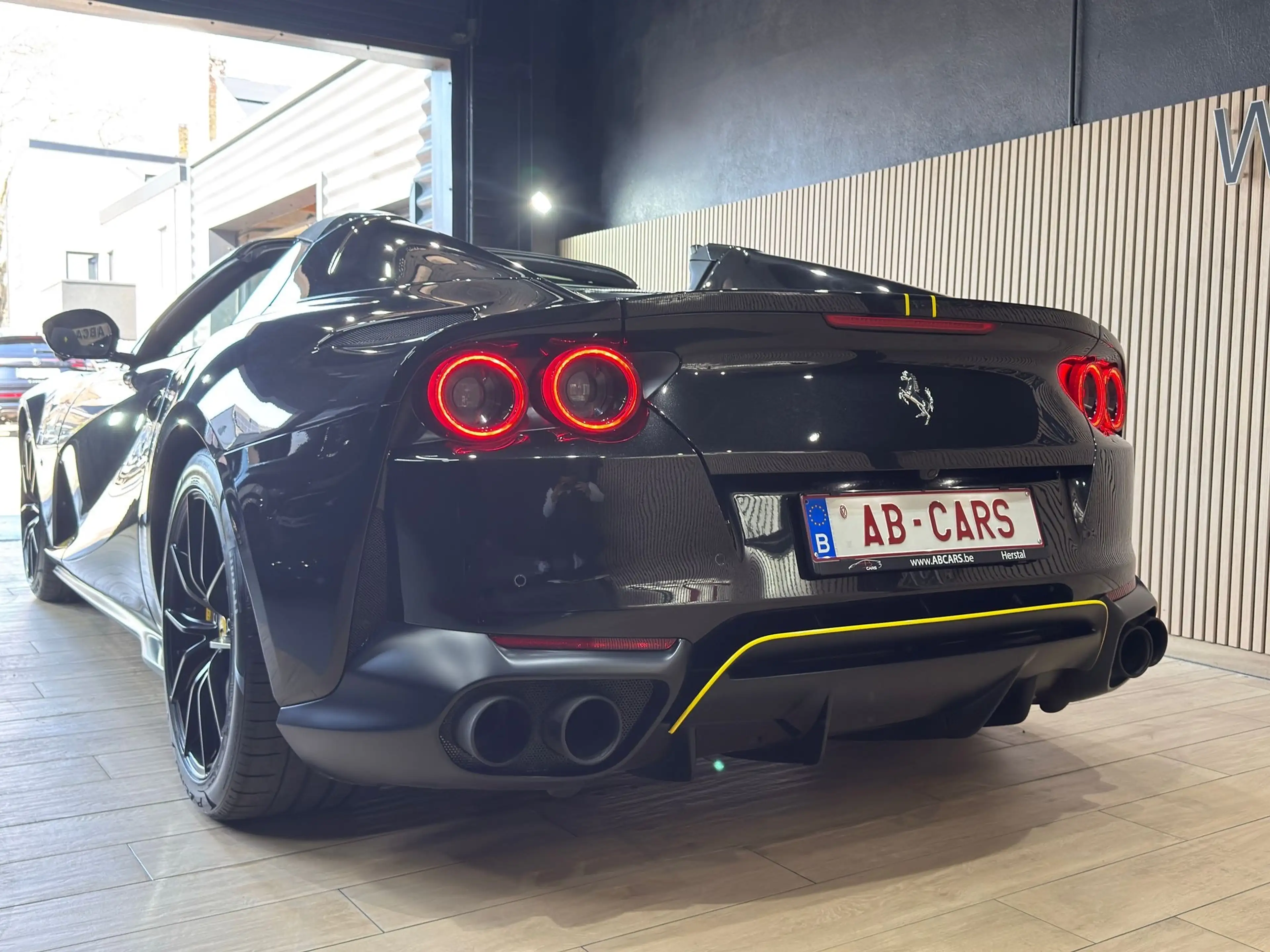 Ferrari 812 6.5 V12 F1 * GTS * — photo 7