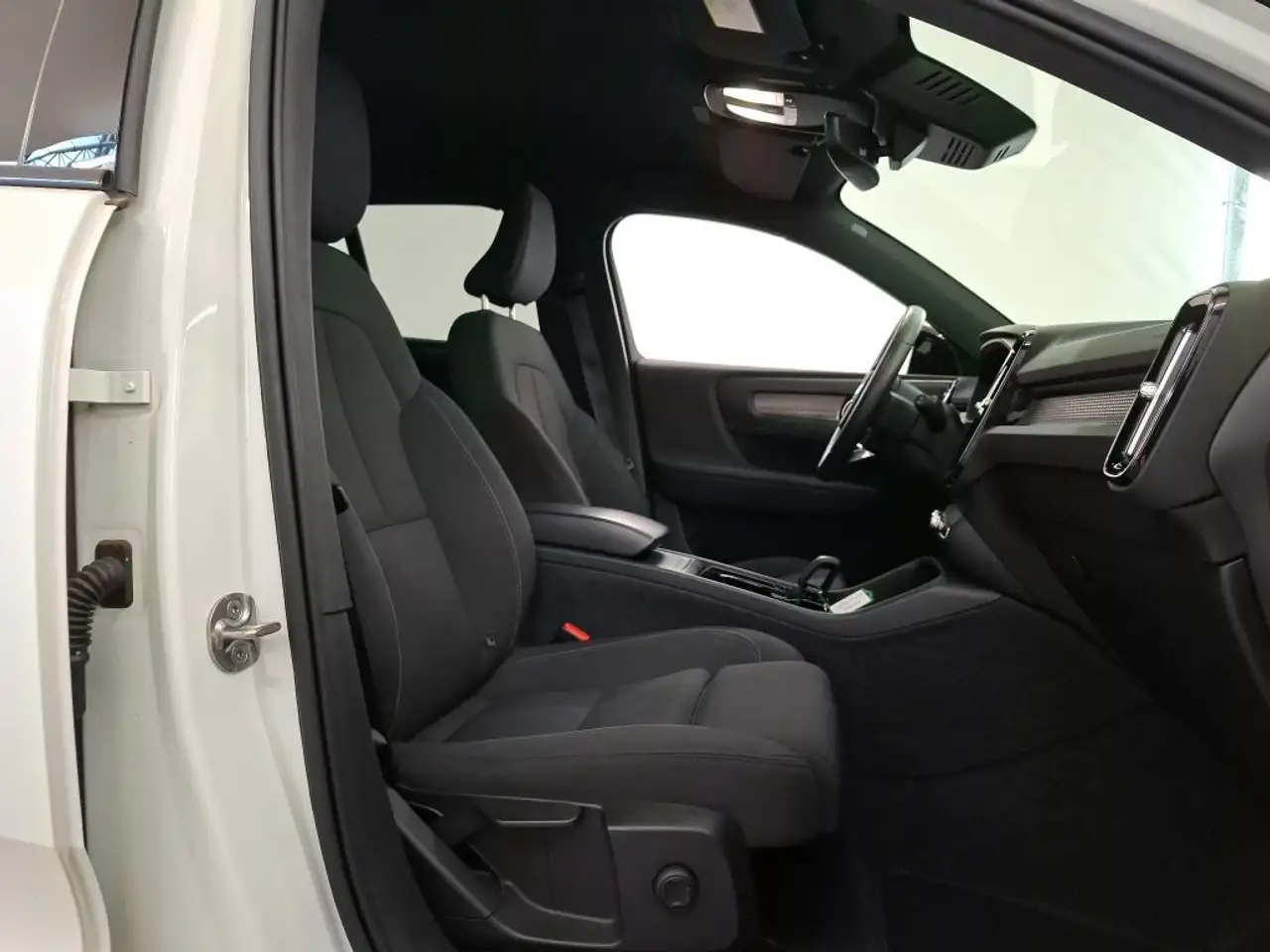 Volvo XC40 RECHARGE CORE (93% SOH) I AUTOMAAT I TREKHAAK (150, миниатюра 5