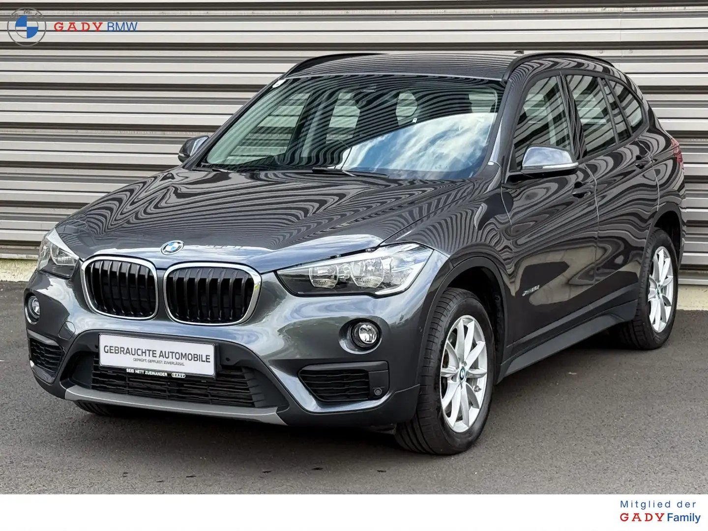 BMW X1 X1 xDrive20i Grau - 1