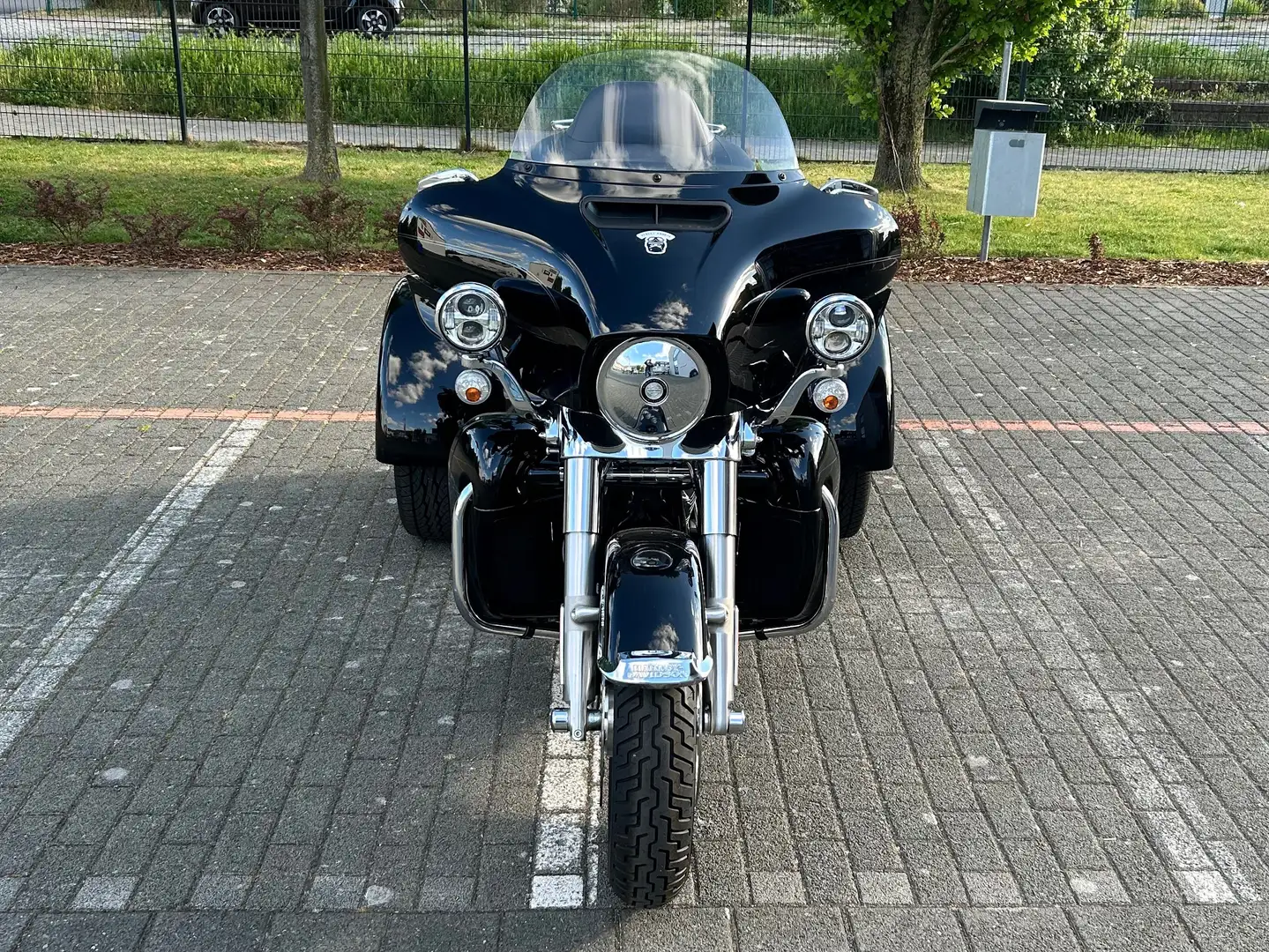 Harley-Davidson Tri Glide Ultra Black - 1
