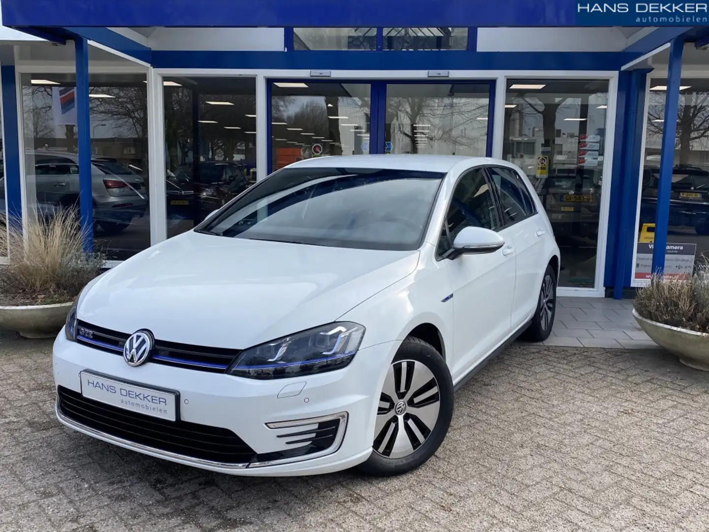 Volkswagen Golf GTE 1.4 TSI Wit - 1