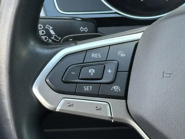 Volkswagen Passat view 12