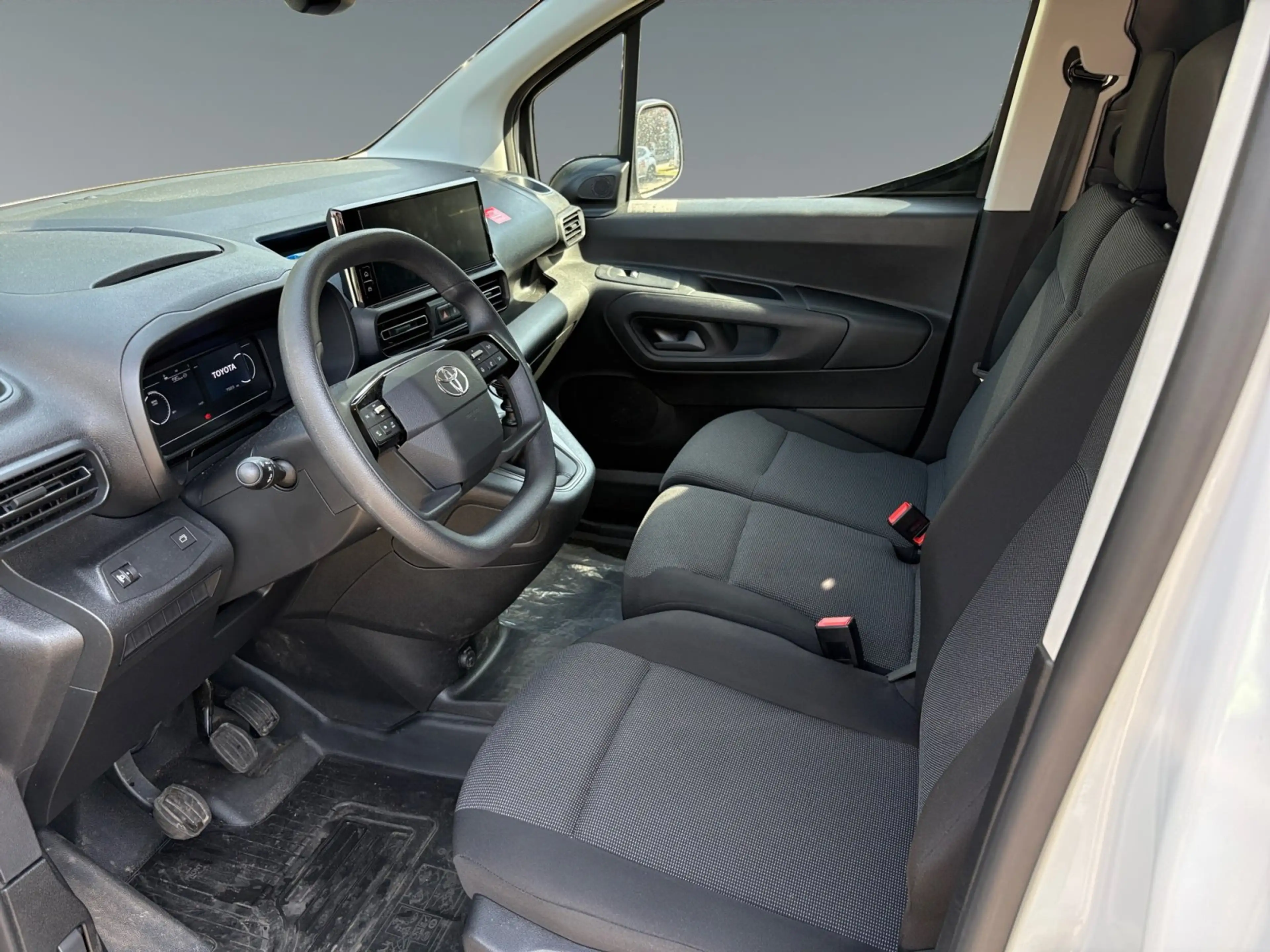 Toyota Proace City 1.5 D-4D L1 Meister Navi*DynLicht — photo 10
