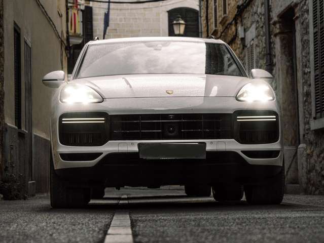 Porsche Cayenne Cayenne Turbo Approved Garantie Neue Bremsen VA