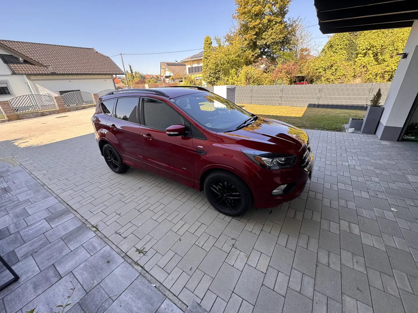 Ford Kuga 2,0 TDCi ST-Line Start/Stop Powershift Aut. AWD - 1
