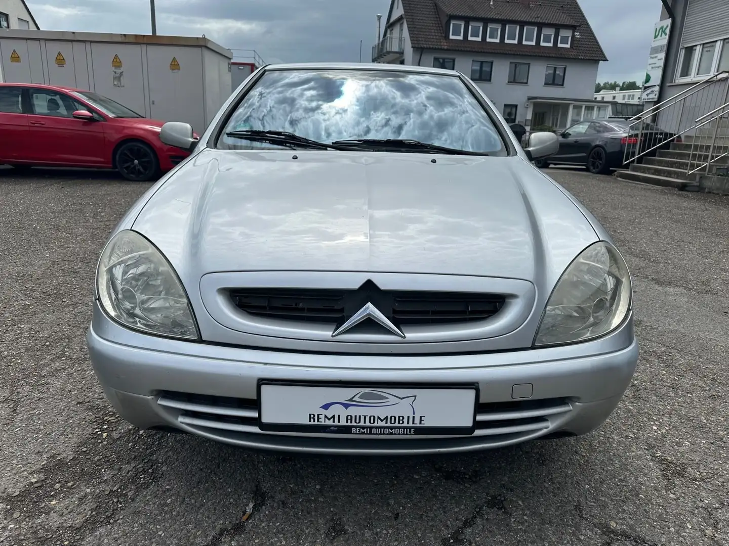 Citroen Xsara 1.6 16V Exclusive Autom. Silber - 2