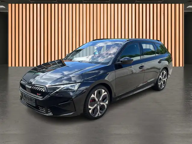 Skoda Octavia view 2