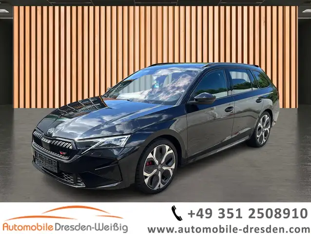 Skoda Octavia main image