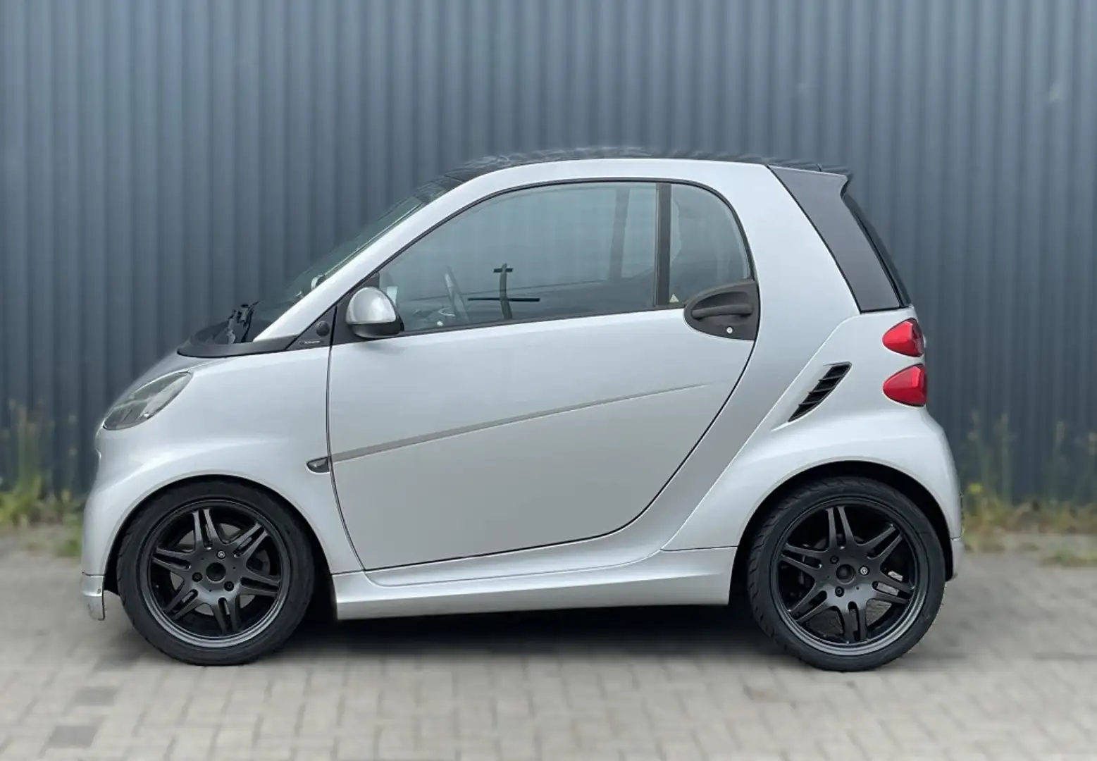 smart forTwo Brabus Xclusive Coupe Grijs - 2