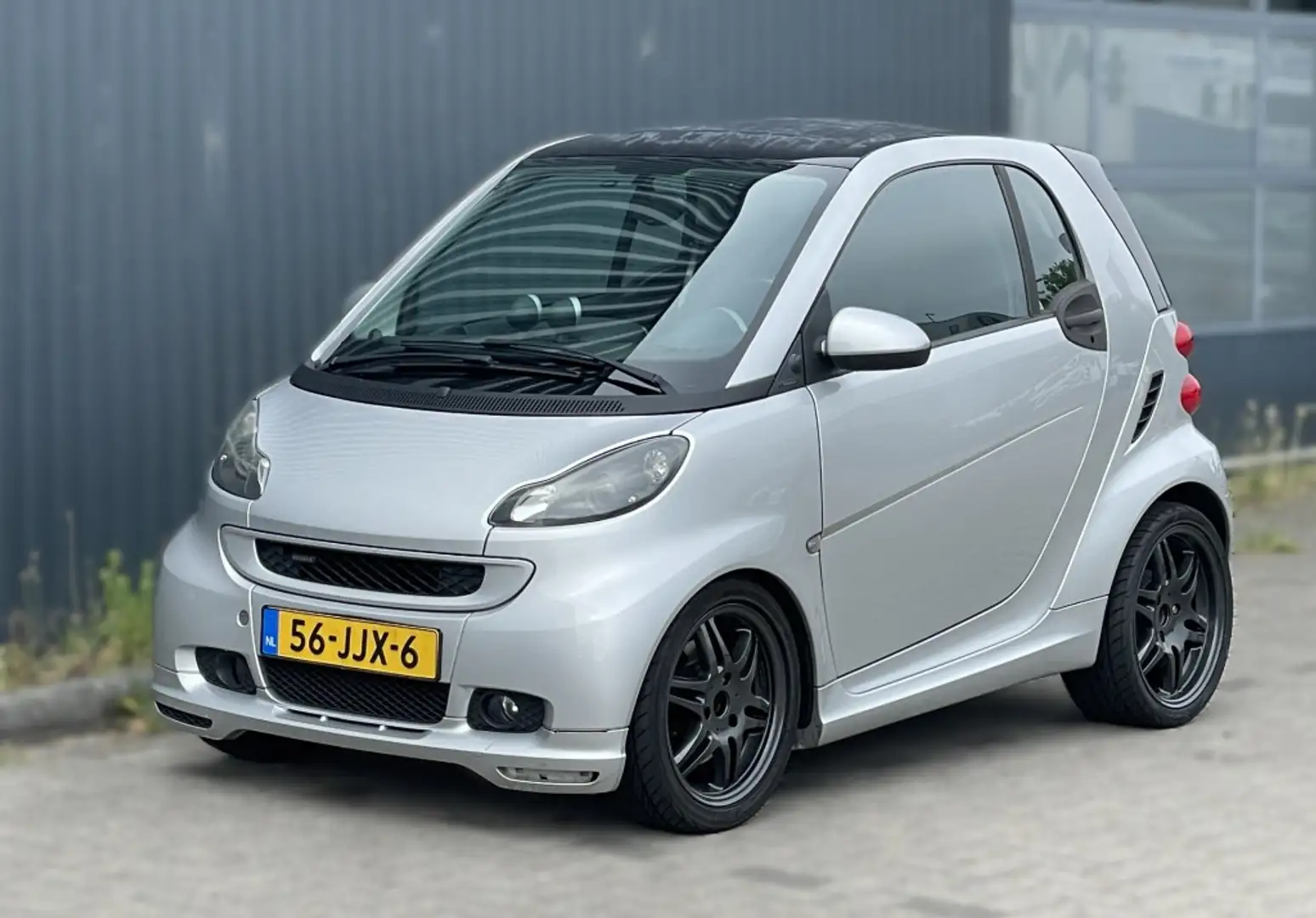 smart forTwo Brabus Xclusive Coupe Grijs - 1