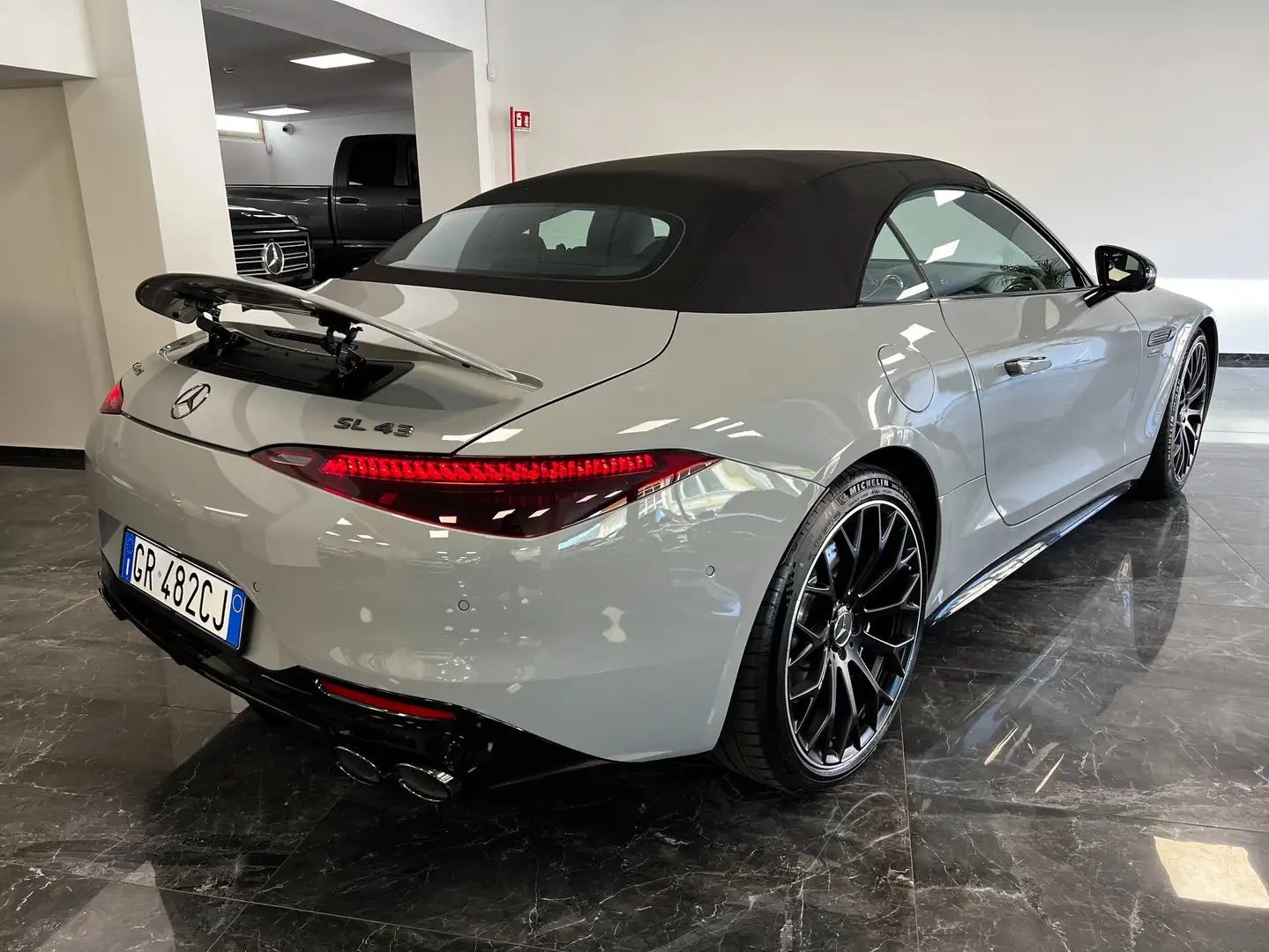 Mercedes-Benz SL 43 AMG Premium Plus GARANZIA UFFICIALE 2027 Grijs - 2
