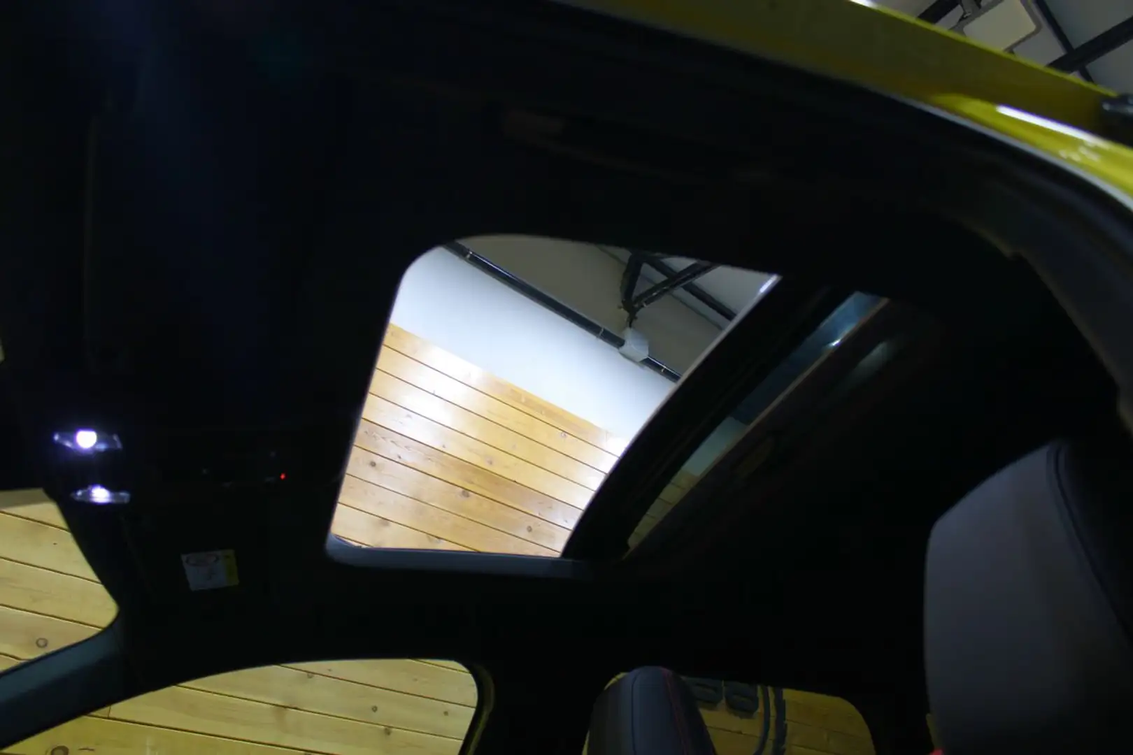 Audi RS3 Sportback 2.5 TFSI quattro S tronic 294kW Jaune - 2